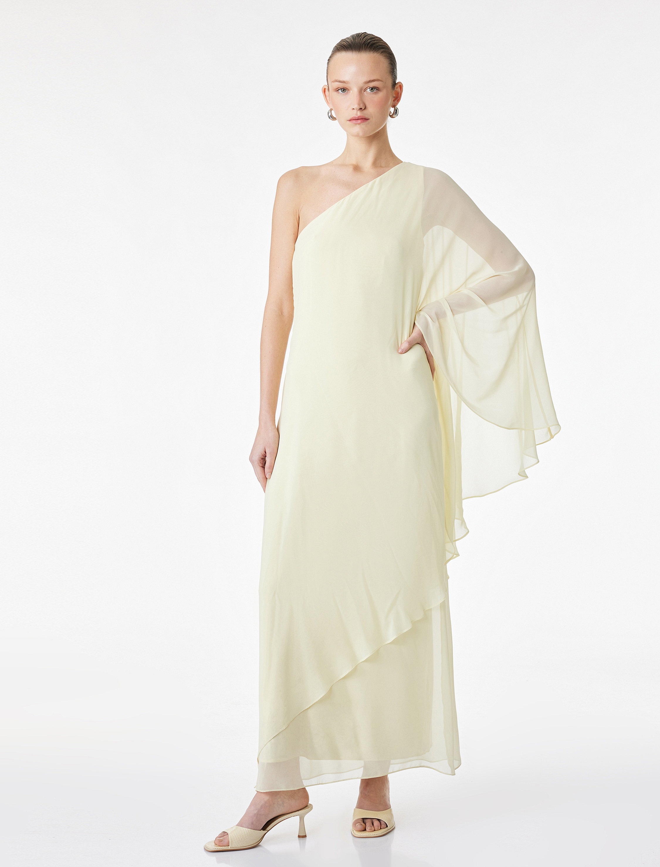   Asimetrik Kesim Midi Boy Tek Omuz Pelerin Şifon Elbise