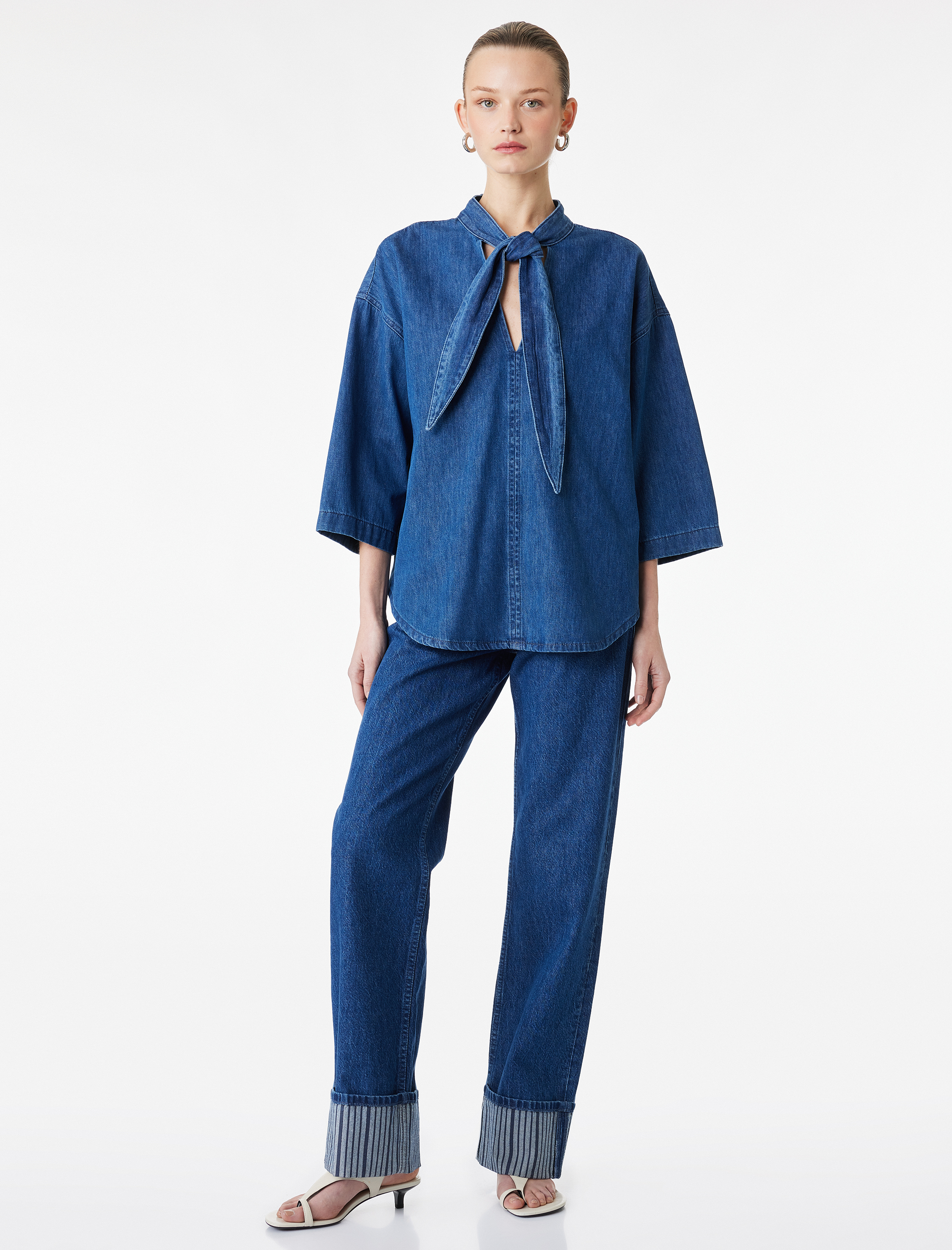   3/4 Kollu Kendinden Fularlı V Yaka Denim Bluz