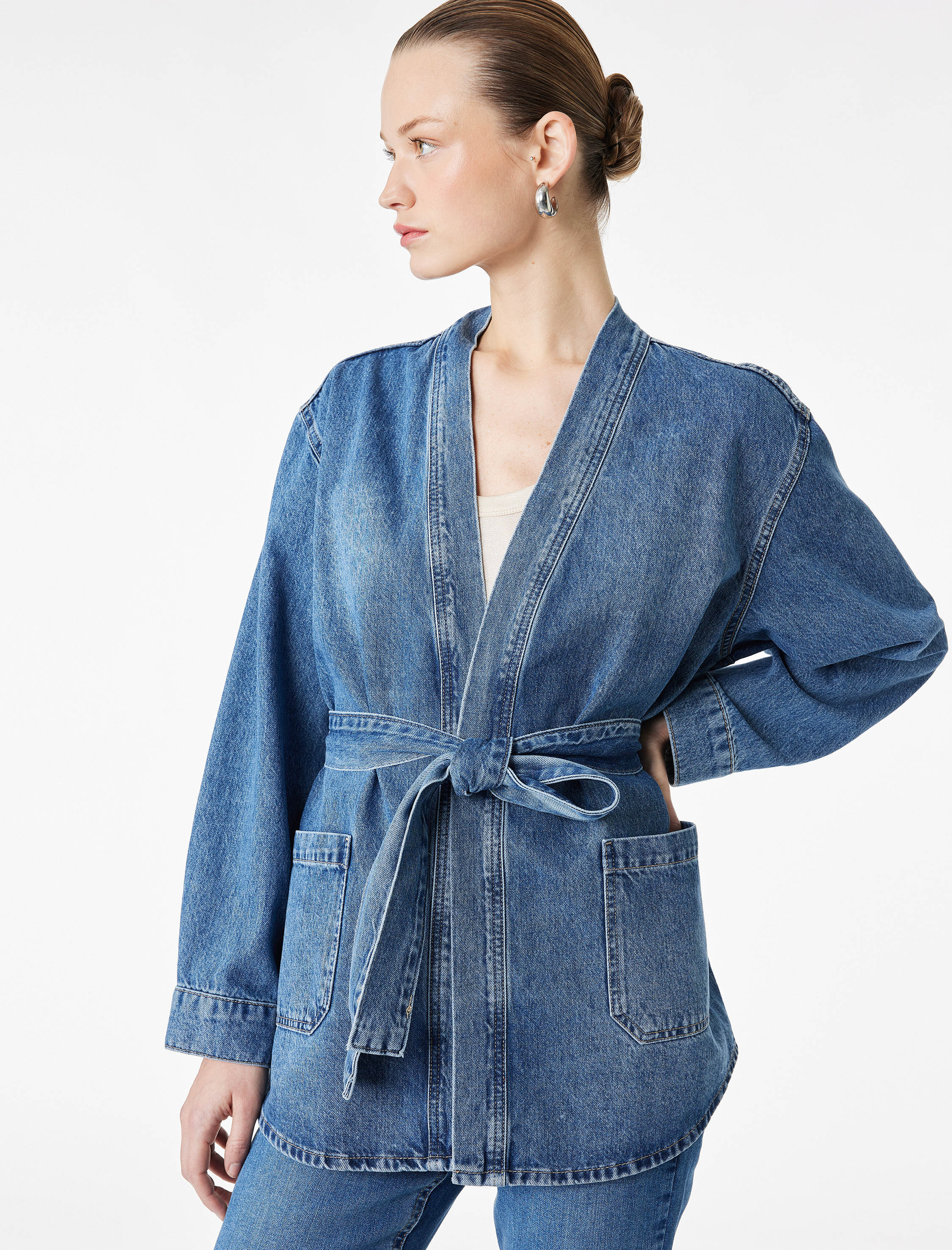   Regular Fit Cepli Uzun Kollu Kemerli Denim Ceket