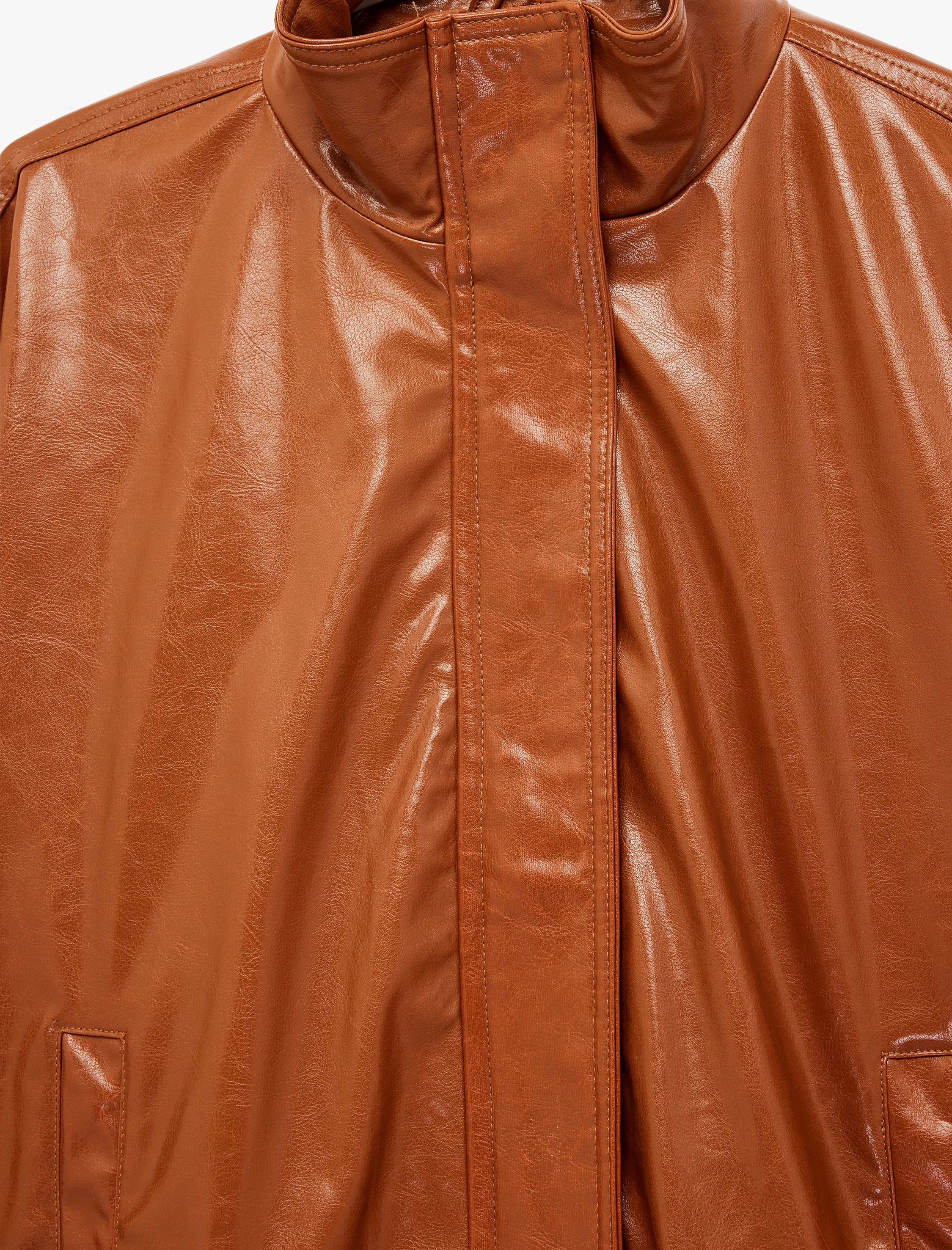   Dik Yaka Cep Detaylı Fermuarlı Suni Deri Ceket