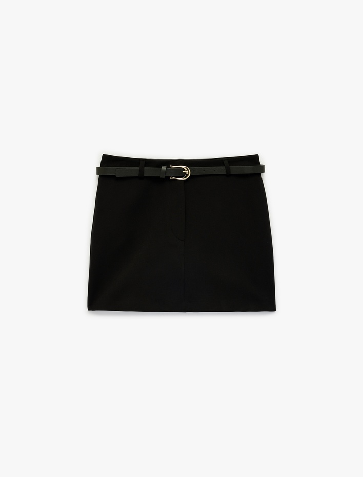  Kemer Detaylı Mini Şort Etek