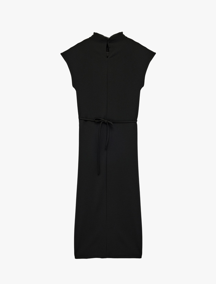  Drapeli Dik Yaka Kolsuz Midi Elbise