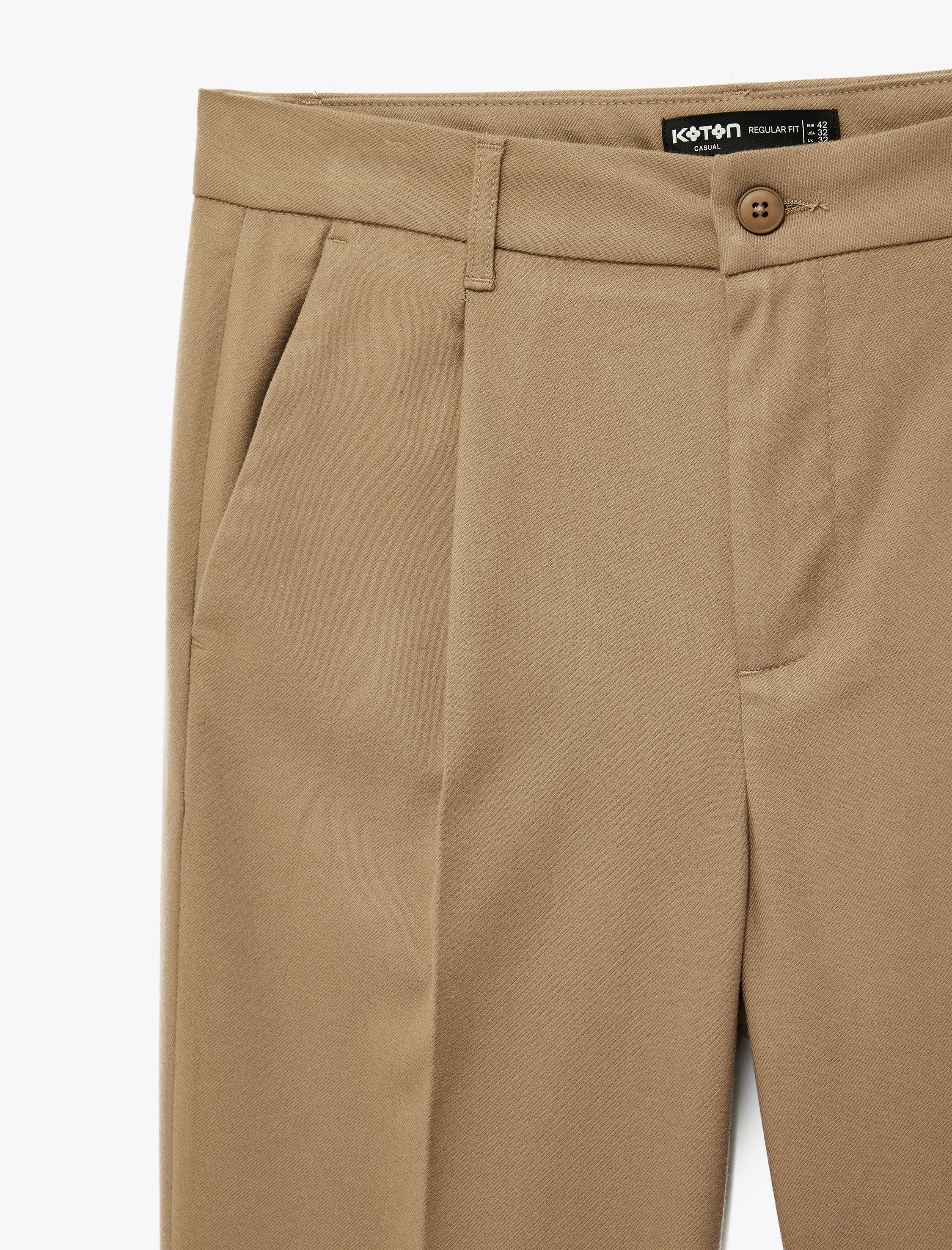   Regular Fit Viskon Karışımlı Cepli Düğmeli Pileli Kumaş Pantolon