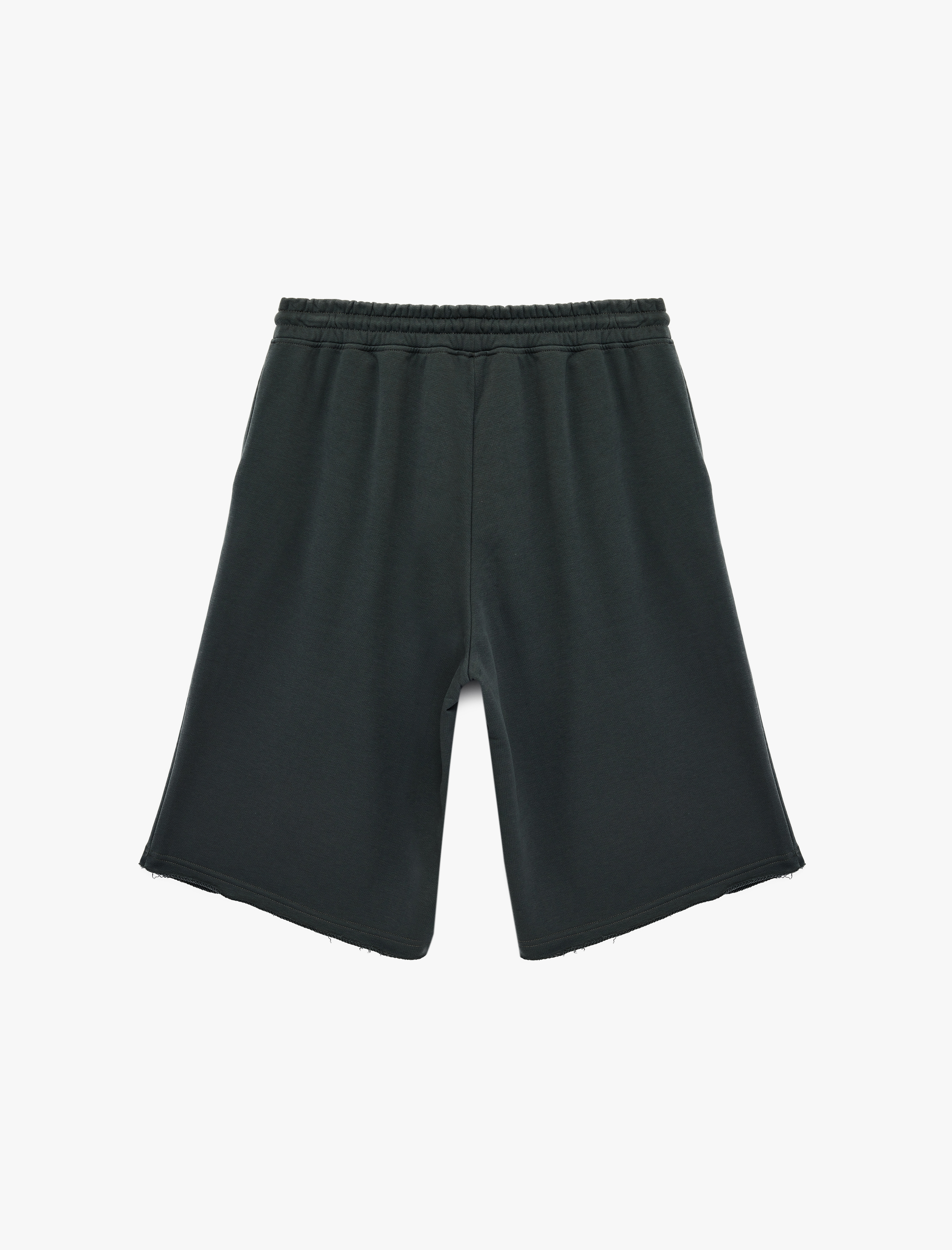   Rahat Kalıp Cepli Üç İplik Pamuklu Beli Bağcıklı Kapri Şort