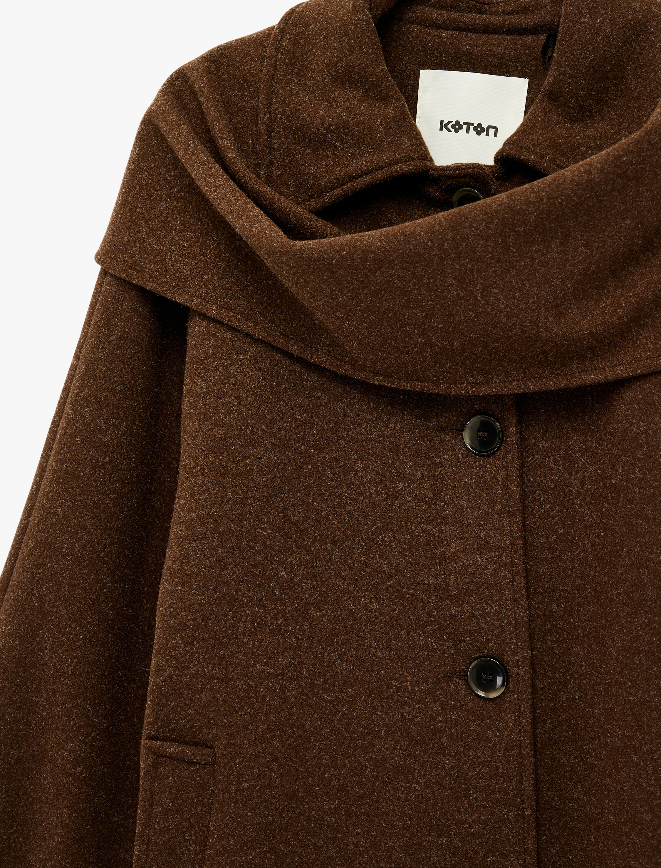   Uzun Kollu Cepli Düğmeli Atkılı Kaşe Kaban