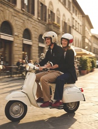 Uzun Kollu Kapaklı Cep Detaylı Oversize Kruvaze Blazer Ceket