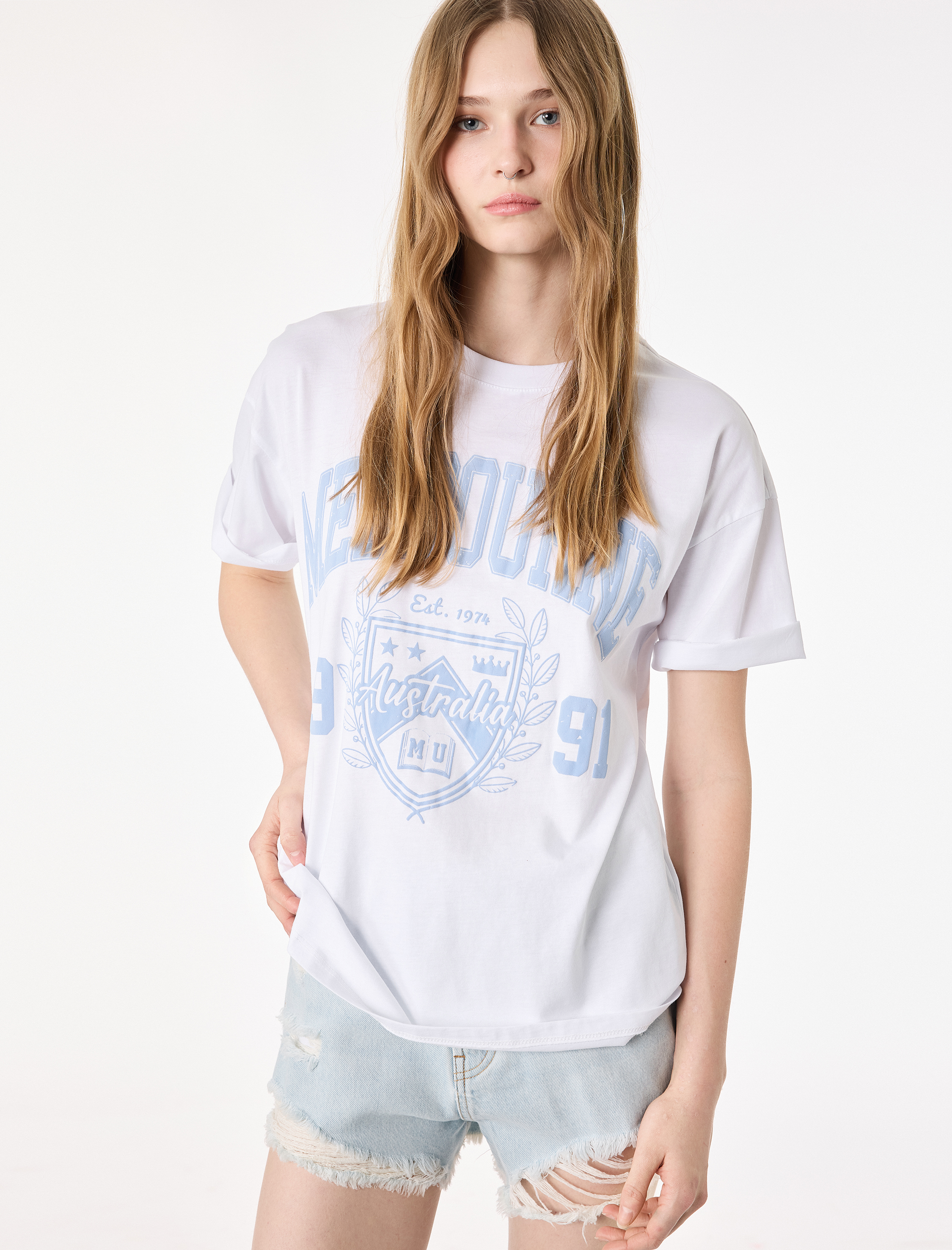   Rahat Kalıp Pamuklu Kısa Kollu Bisiklet Yaka Baskılı Tişört