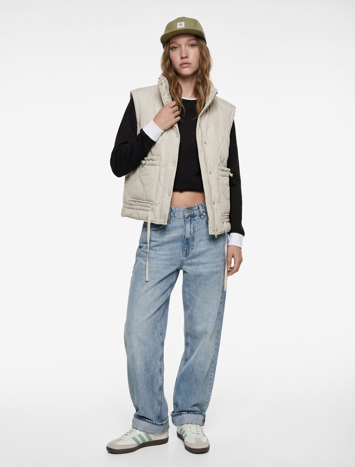  Dik Yaka Kapitoneli Çıtçıt Düğmeli Oversize Kolsuz Yelek