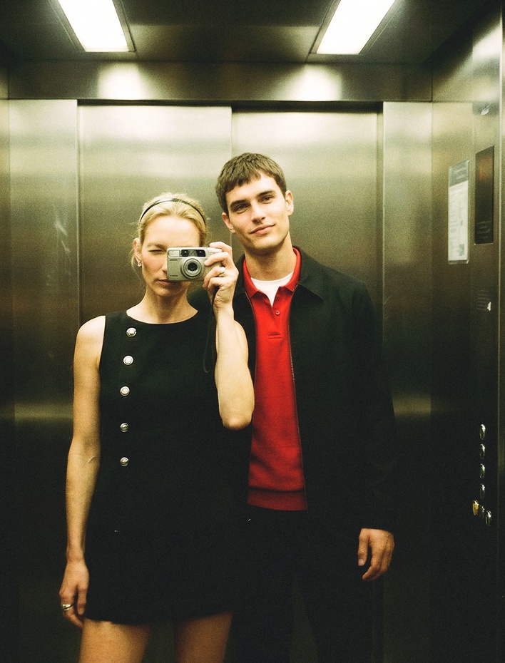  Rahat Kalıp Viskon Karışımlı Cepli Pileli Kumaş Pantolon