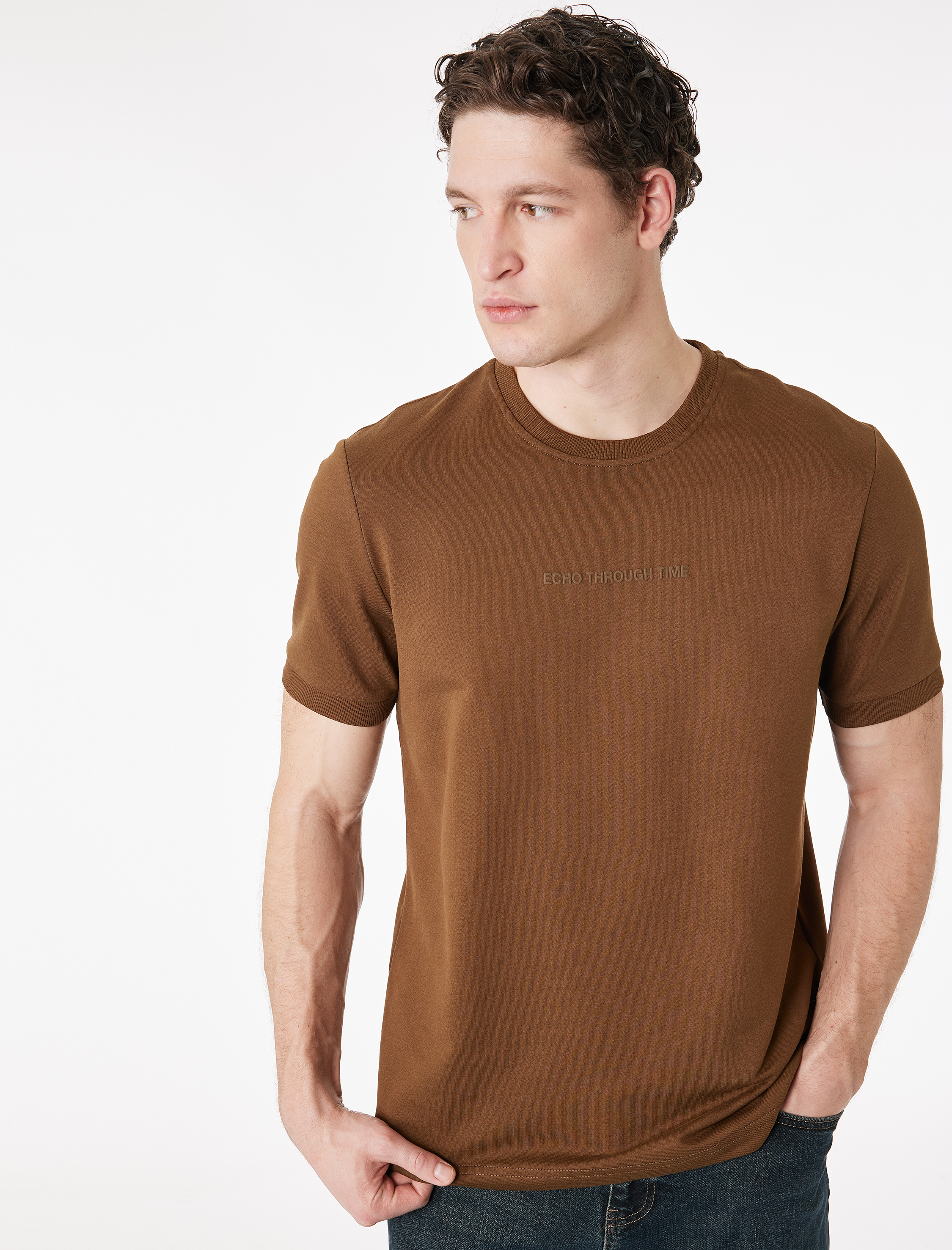   Bisiklet Yaka Pamuklu Kısa Kollu Baskılı Tişört