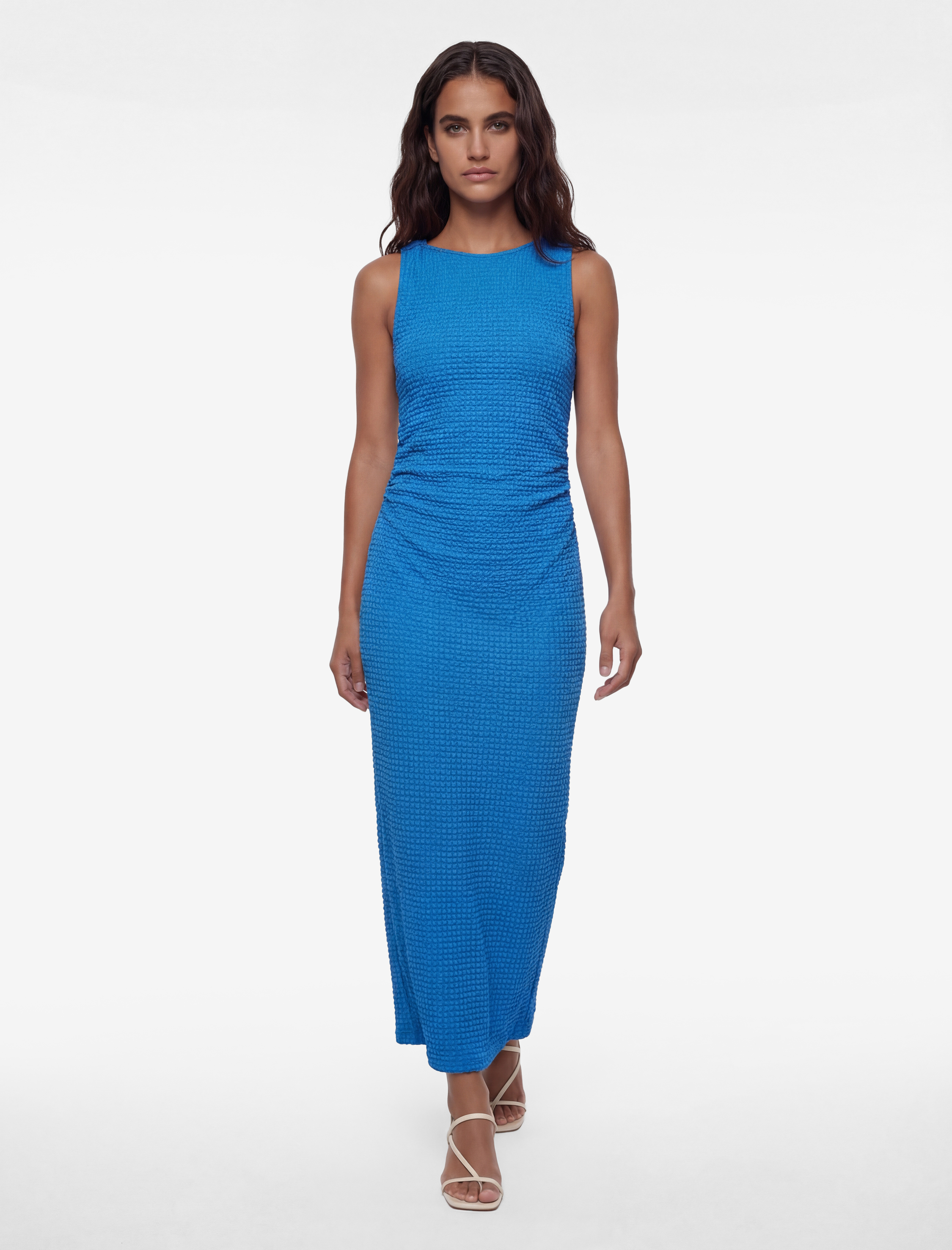   Bürümcük Kumaş Drapeli Kayık Yaka Kolsuz Slim Fit Uzun Kalem Elbise