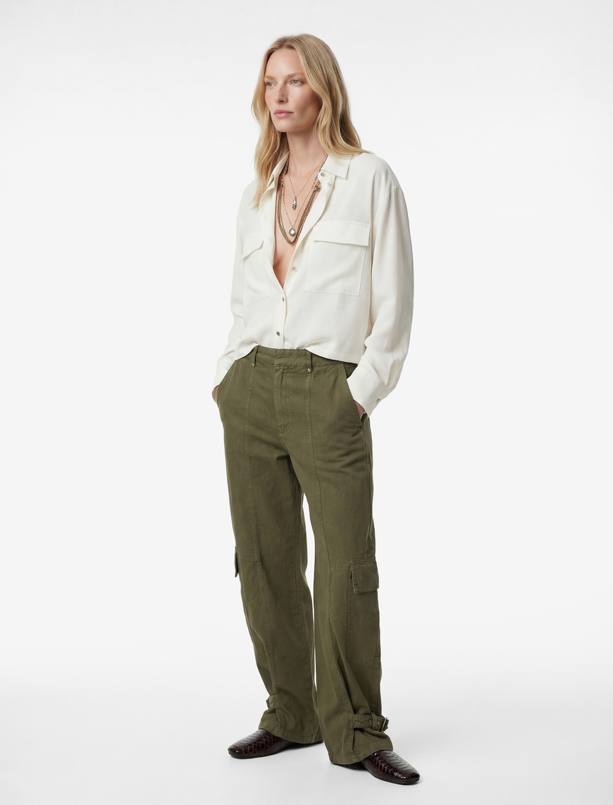 Koton Kadın Regular Fit Uzun Kollu Kapaklı Cep Detaylı Saten Crop Gömlek