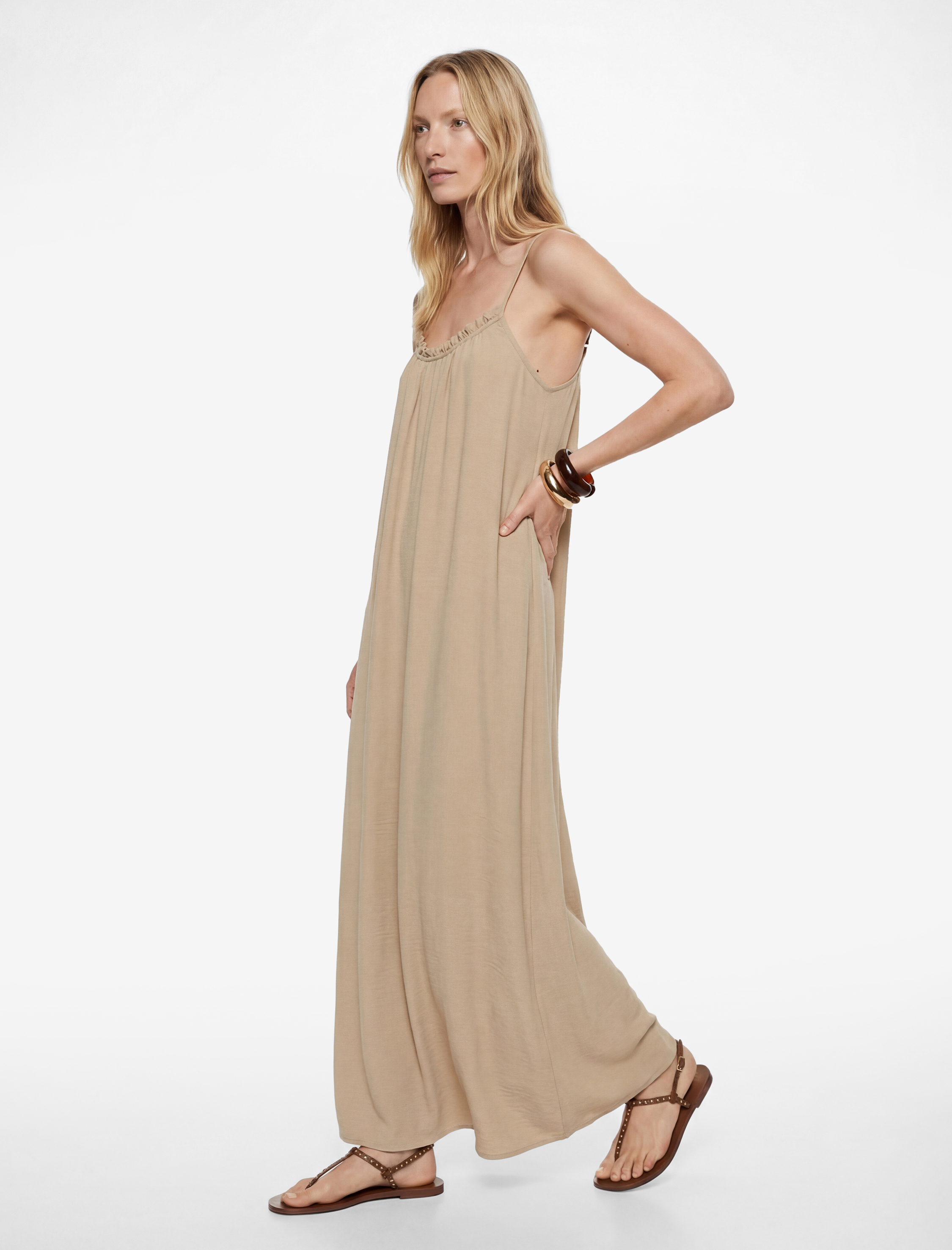   Aerobin Kumaş Yırtmaç Detaylı İnce Askılı Saten Midi Elbise