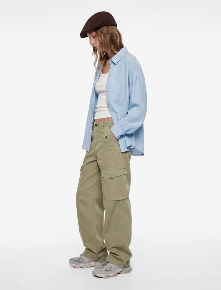  Uzun Kollu Klasik Yaka Düğmeli Oversize Gömlek