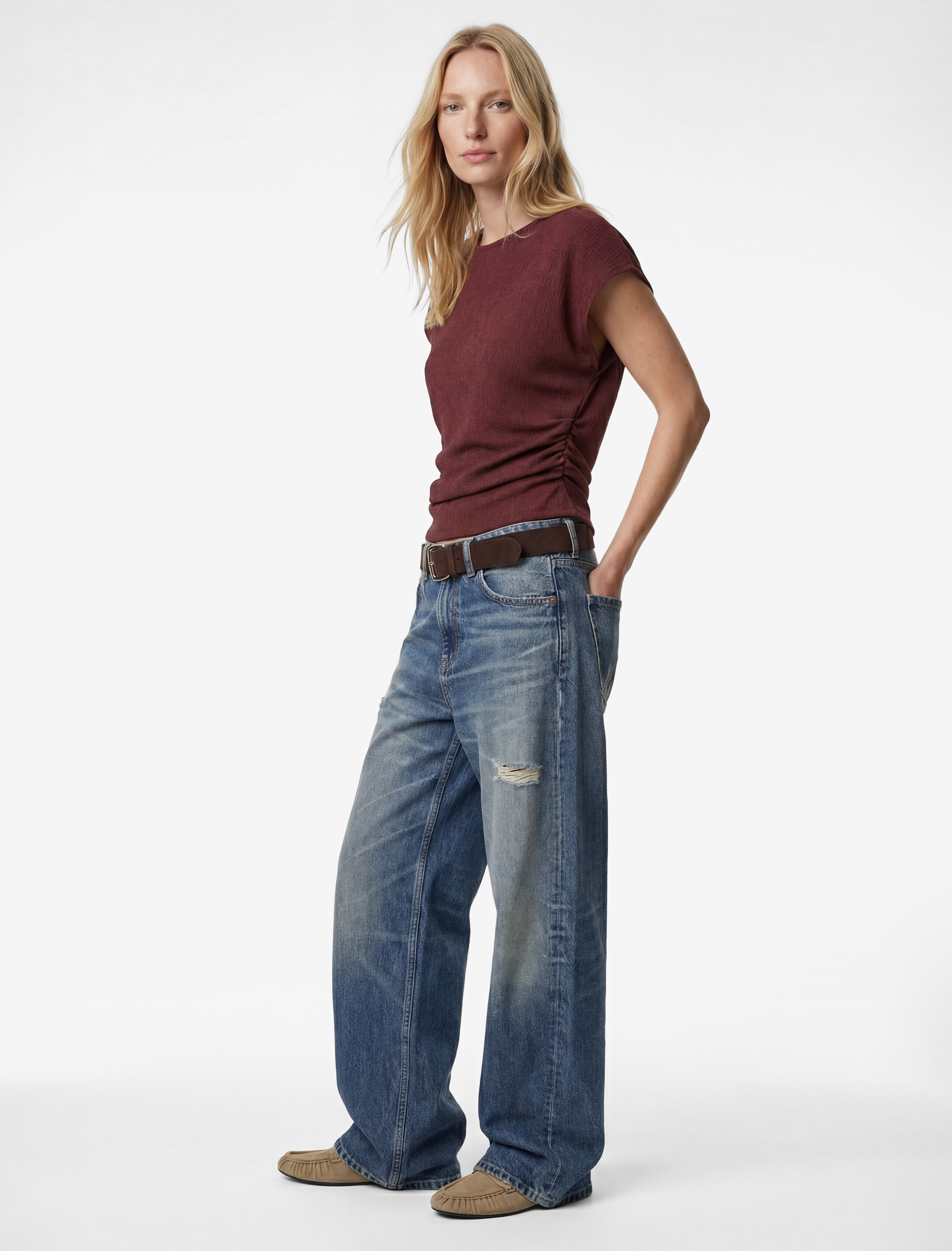   Bürümcük Kumaş Slim Fit Kısa Kollu Bisiklet Yaka Drapeli Dokulu Tişört