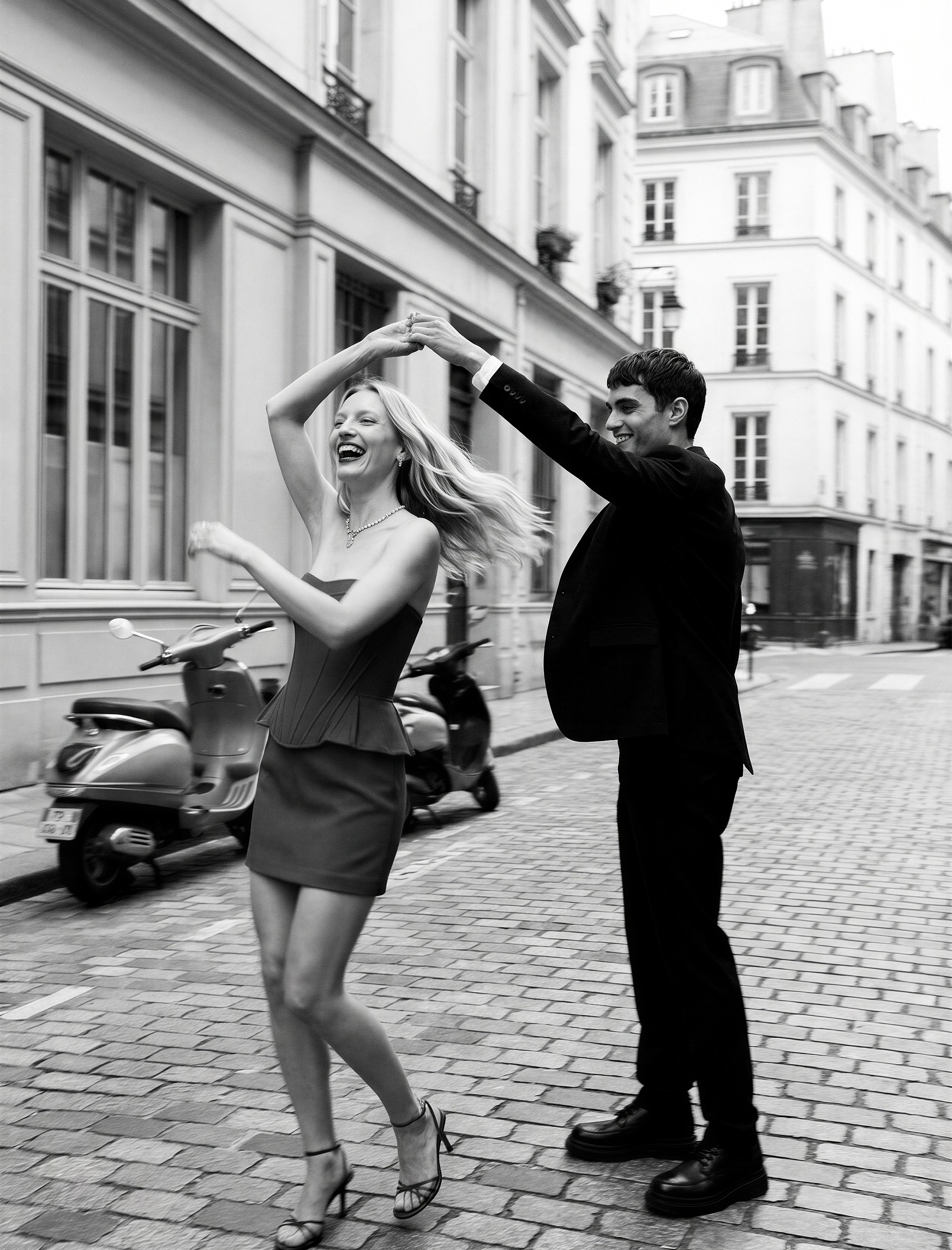   Krep Kumaş Mini A Kesim Etek