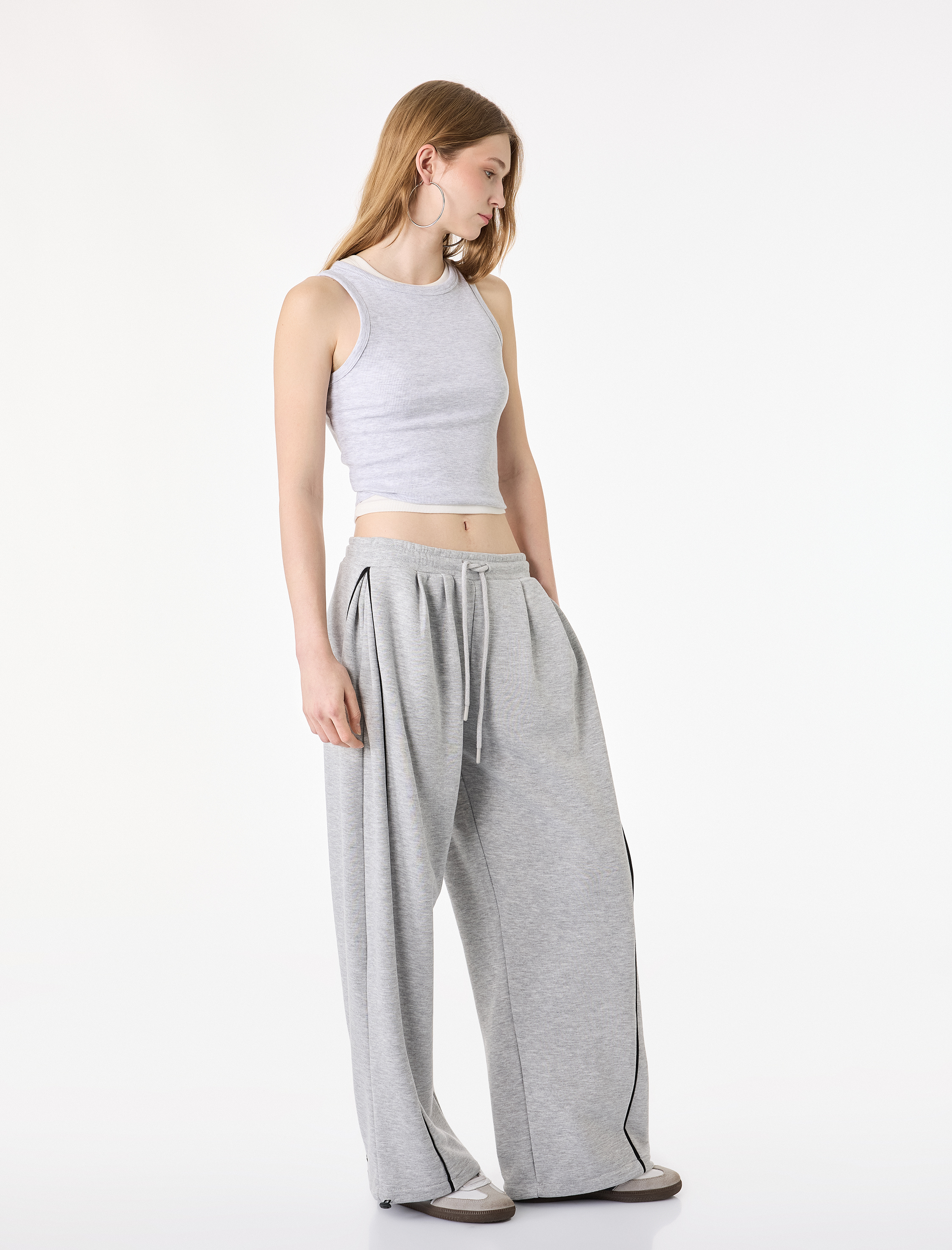   Beli Bağcıklı Biyeli Oversize Jogger Eşofman Altı