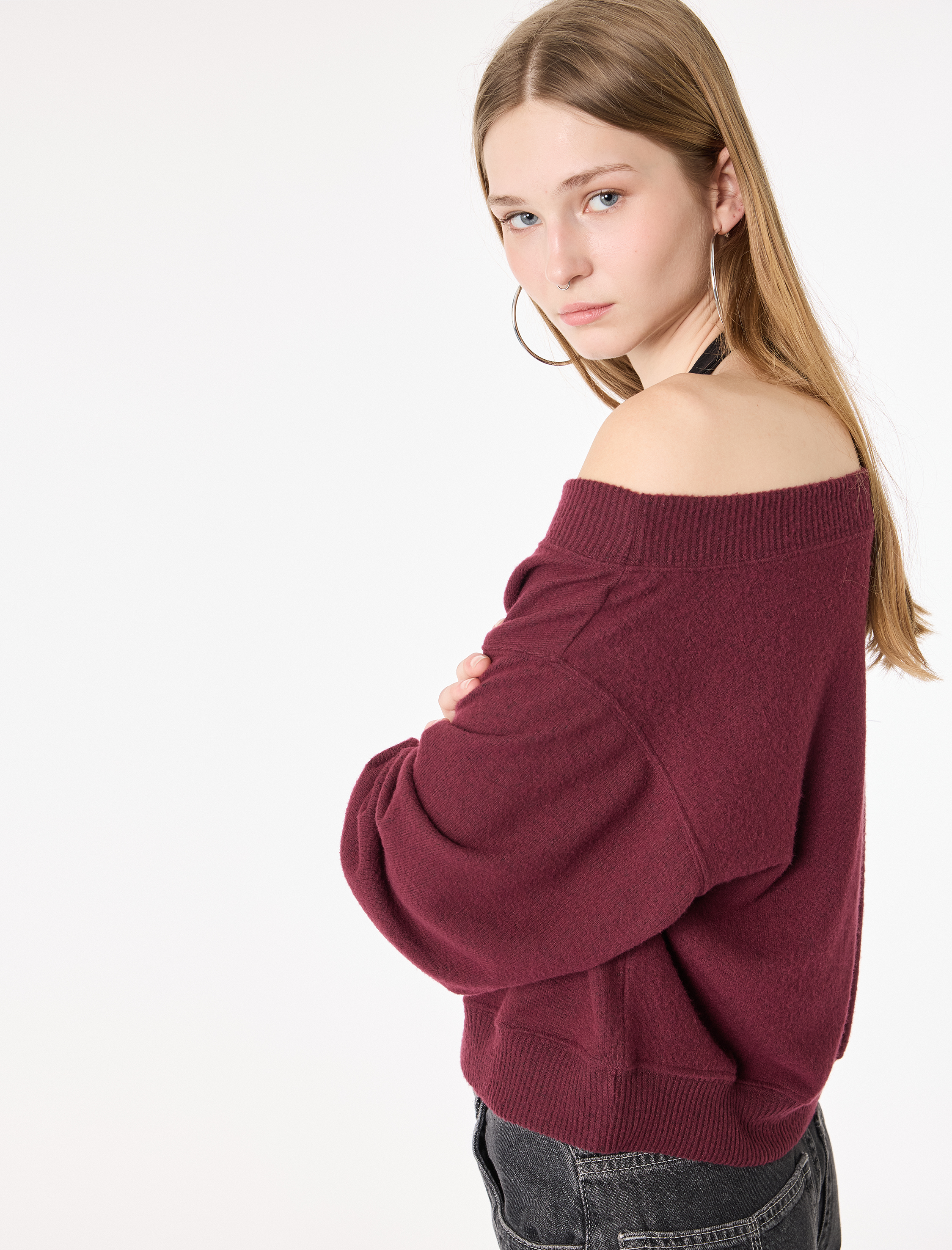   Uzun Kollu Yumuşak Dokulu Omzu Açık Tişört