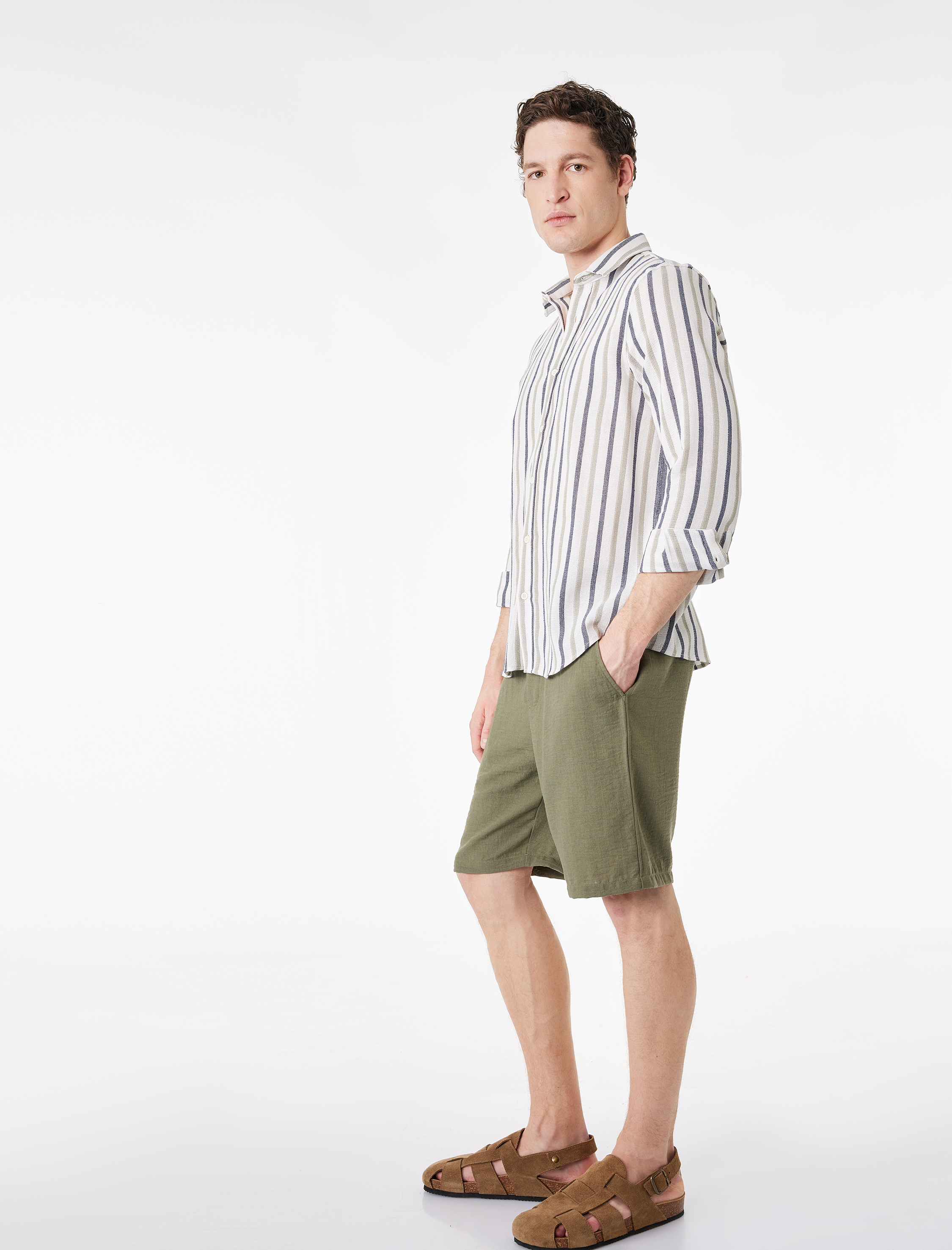   Regular Fit Cepli Bermuda Beli Bağcıklı Şort