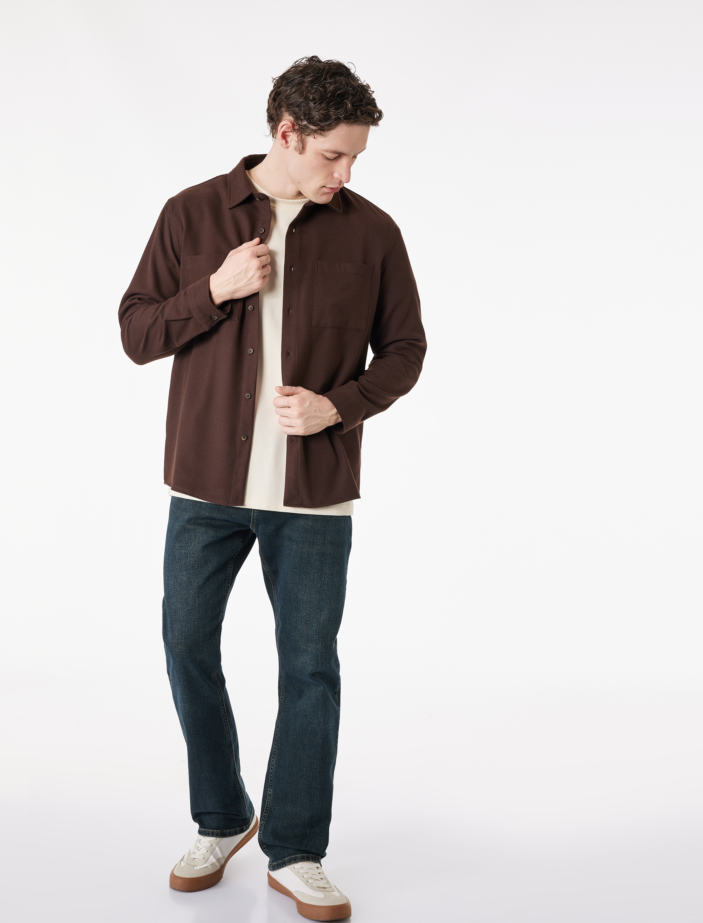   Regular Fit Cepli Klasik Yaka Uzun Kollu Gömlek