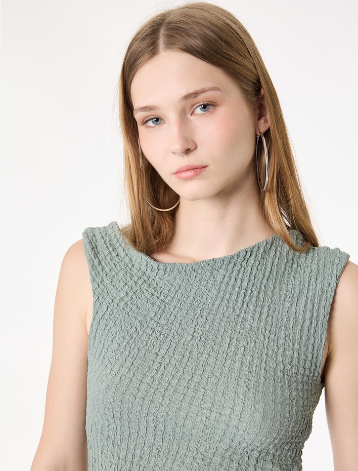  Slim Fit Bürümcük Asimetrik Kolsuz Bluz