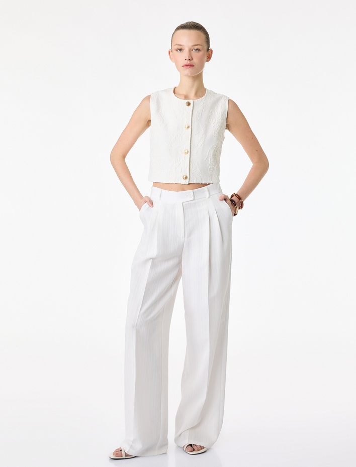  Slim Fit Bisiklet Yaka Gold Düğmeli Floral Dokulu Yelek