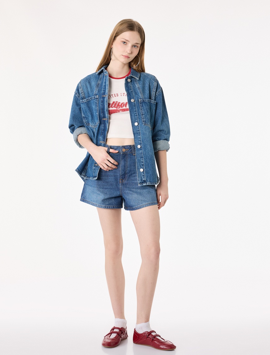 Koton Kadın Normal Bel Cepli Düğmeli Pamuklu Mini Denim Şort