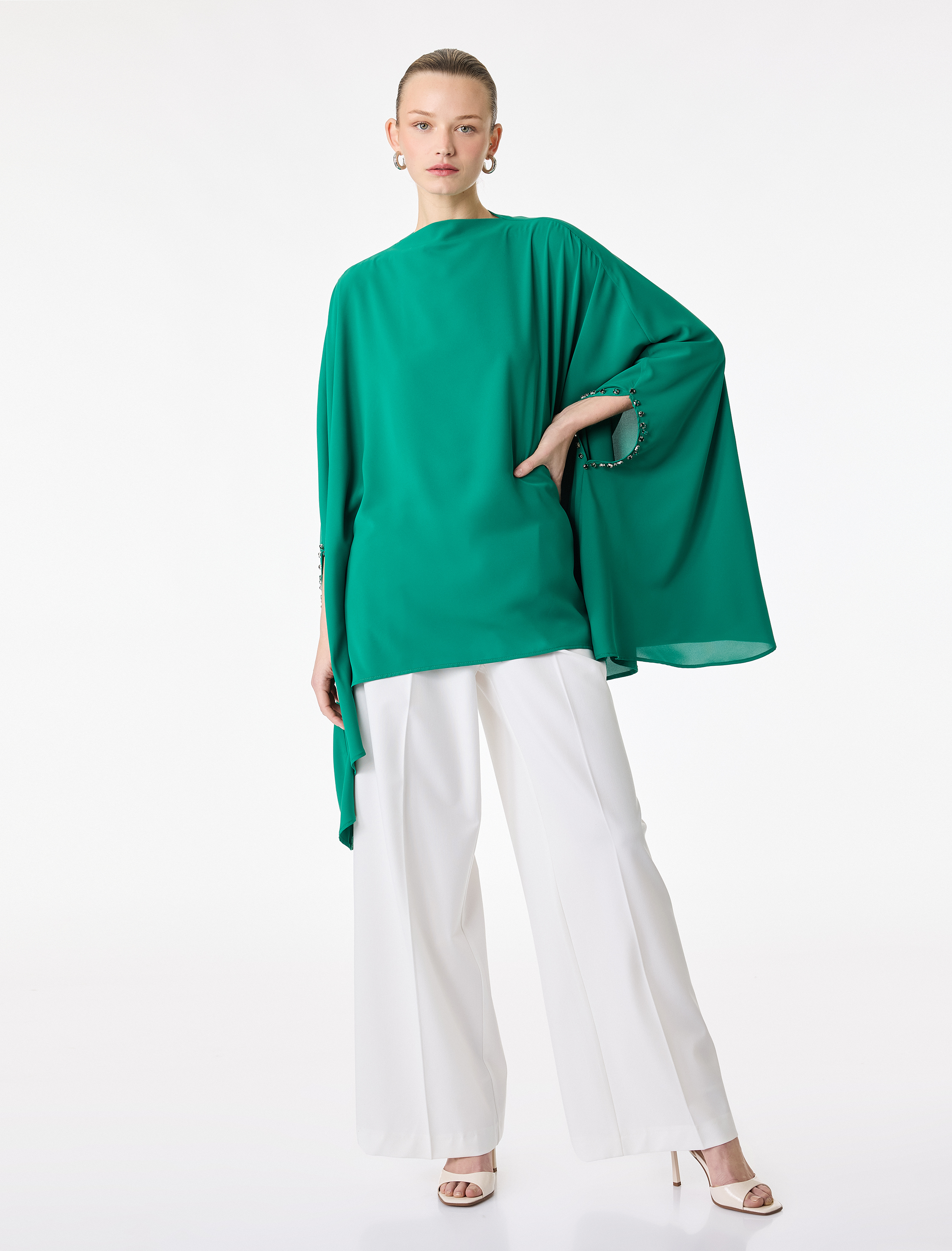   Dik Yaka 3/4 Yarasa Kol Oversize Saten Abiye Bluz