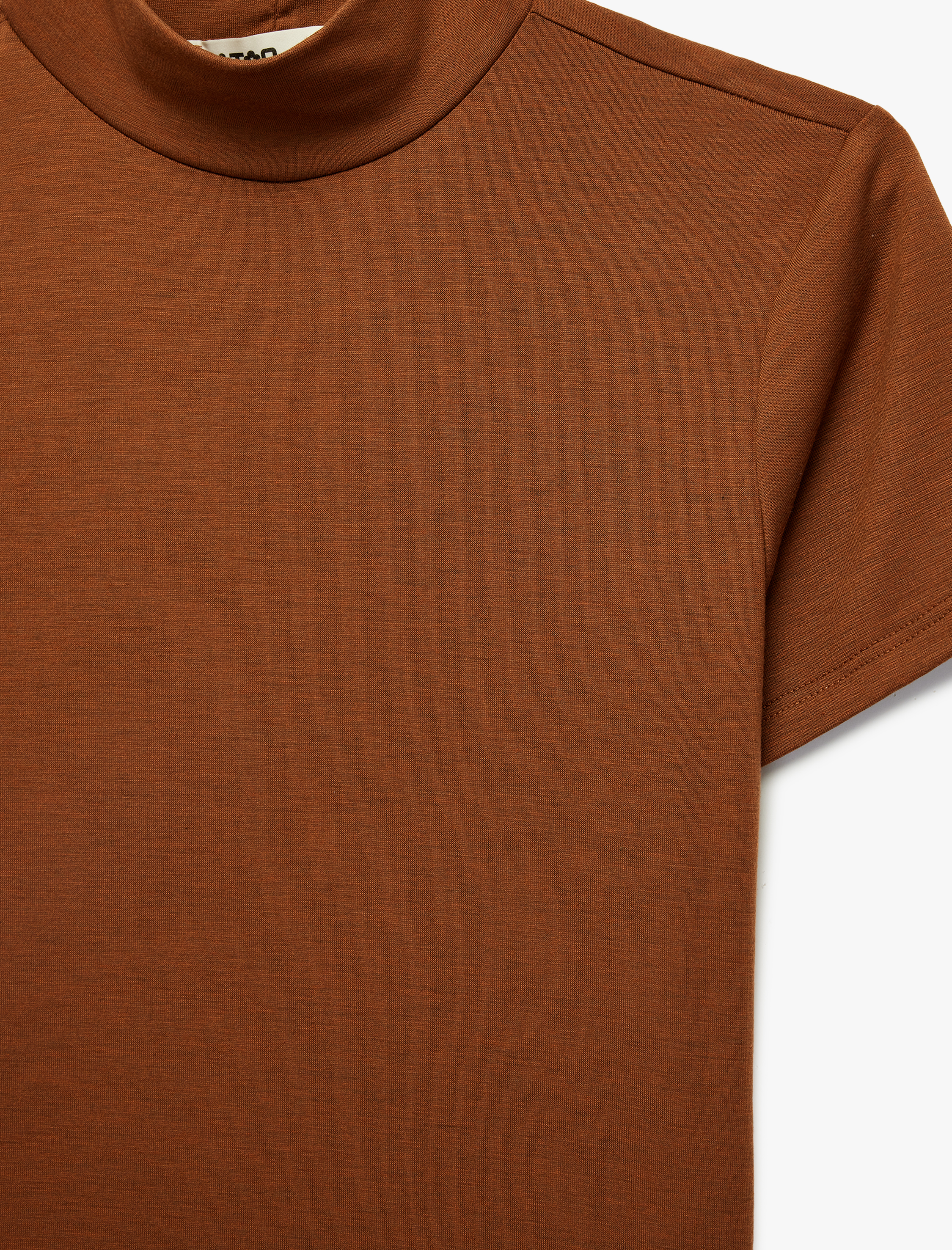   Slim Fit Kısa Kollu Dik Yaka Tişört