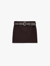 Kemer Detaylı Mini Şortlu Etek