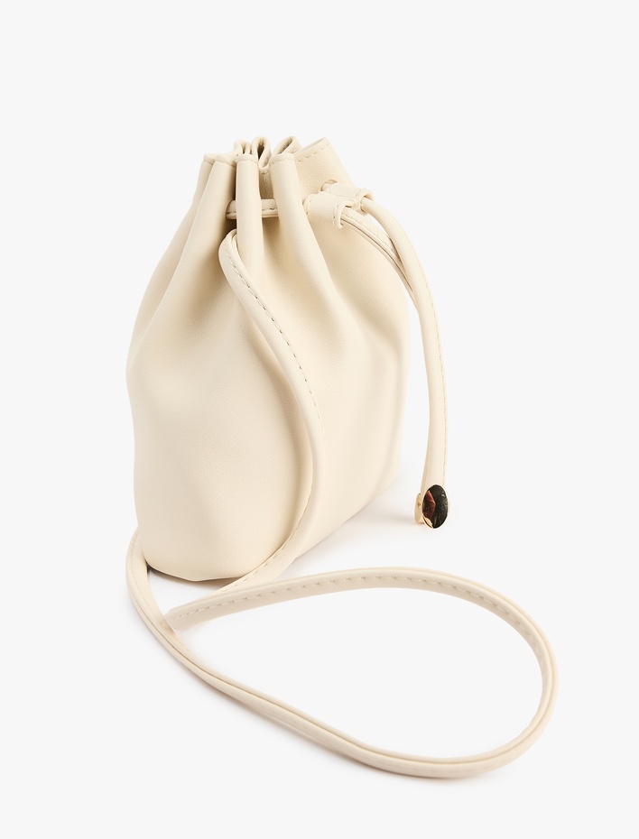 Kadın Suni Deri Askılı Büzgülü Bağcıklı Çapraz Çanta