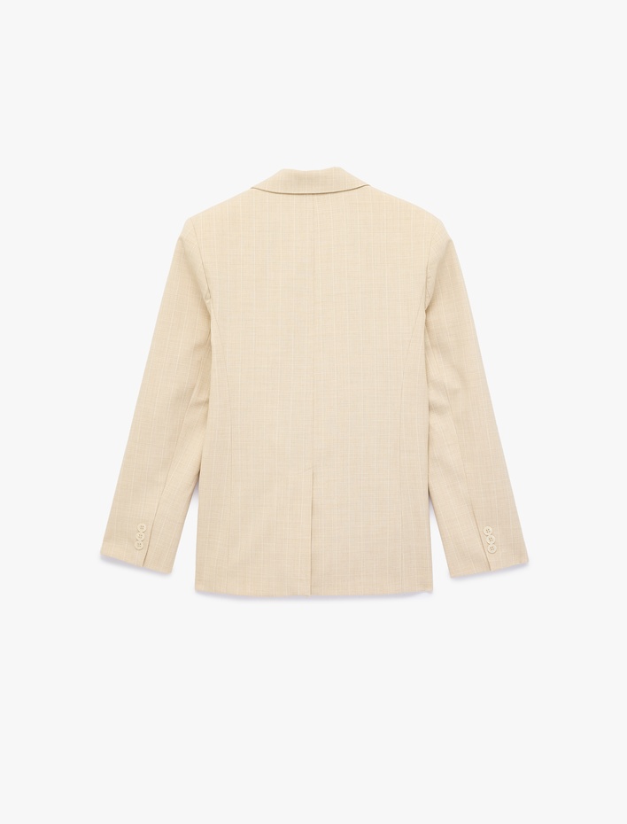  Geniş Yaka Düğmeli Cep Detaylı Blazer Ceket