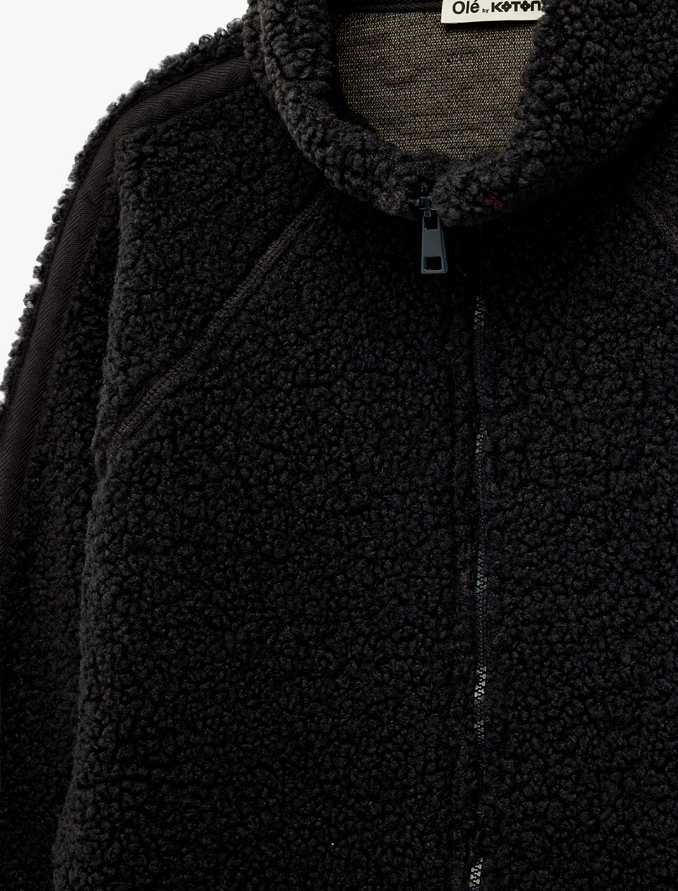   Uzun Kollu Dik Yaka Cep Detaylı Fermuarlı Oversize Peluş Ceket