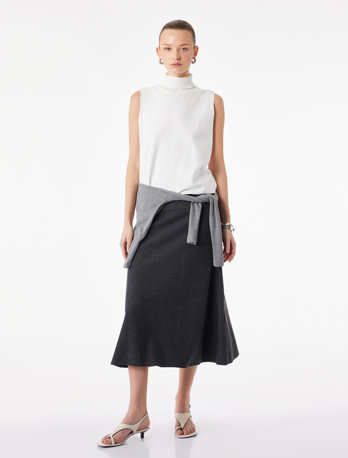  Yumuşak Dokulu Dikiş Detaylı Midi Boy Etek