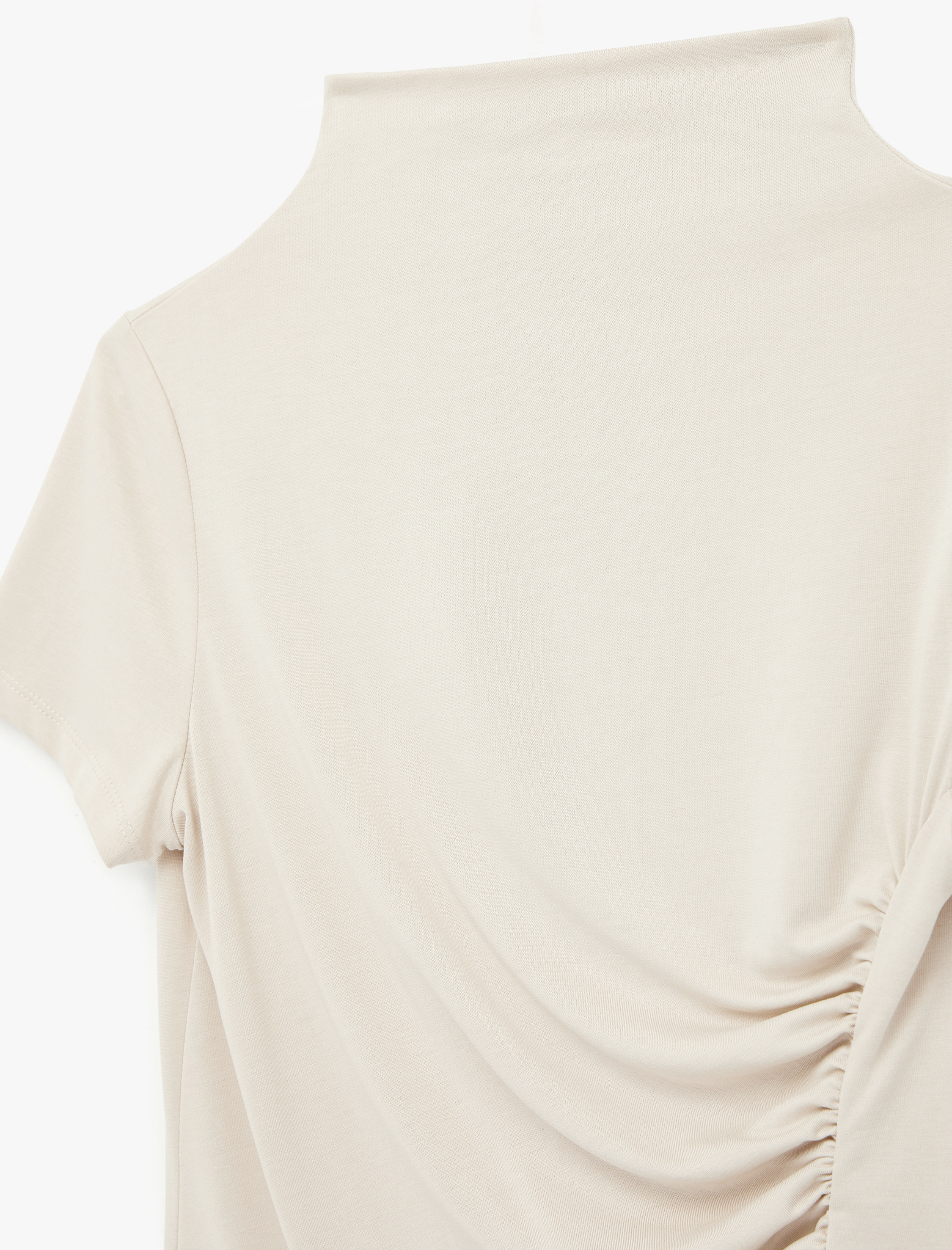   Modal Karışımlı Slim Fit Drape Detaylı Dik Yaka Kısa Kollu Tişört