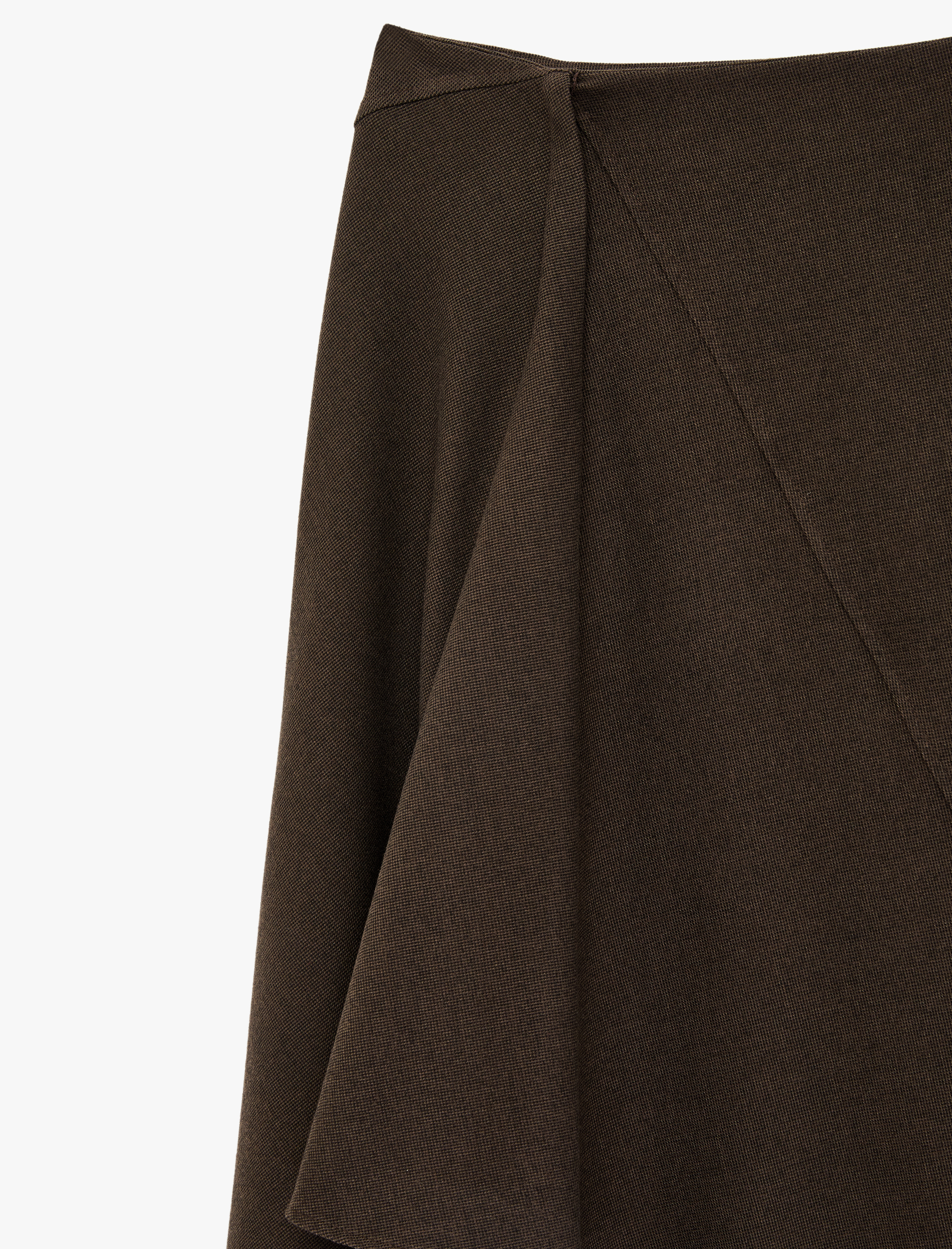   Rahat Kalıp Asimetrik Kesim Midi Etek