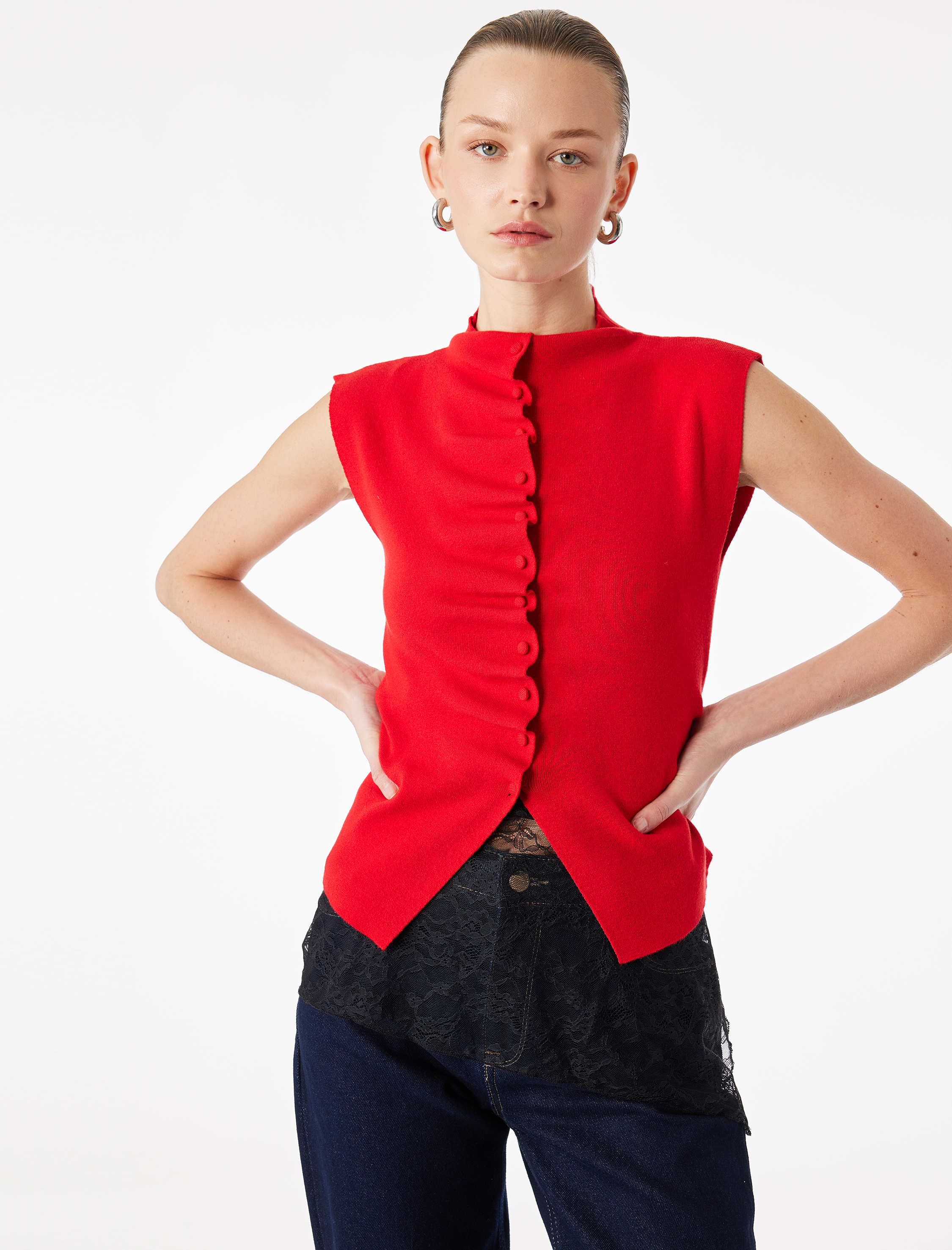   Dik Yaka Düğmeli Drape Detaylı Triko Yelek