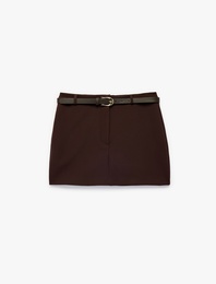 Kemer Detaylı Mini Şort Etek