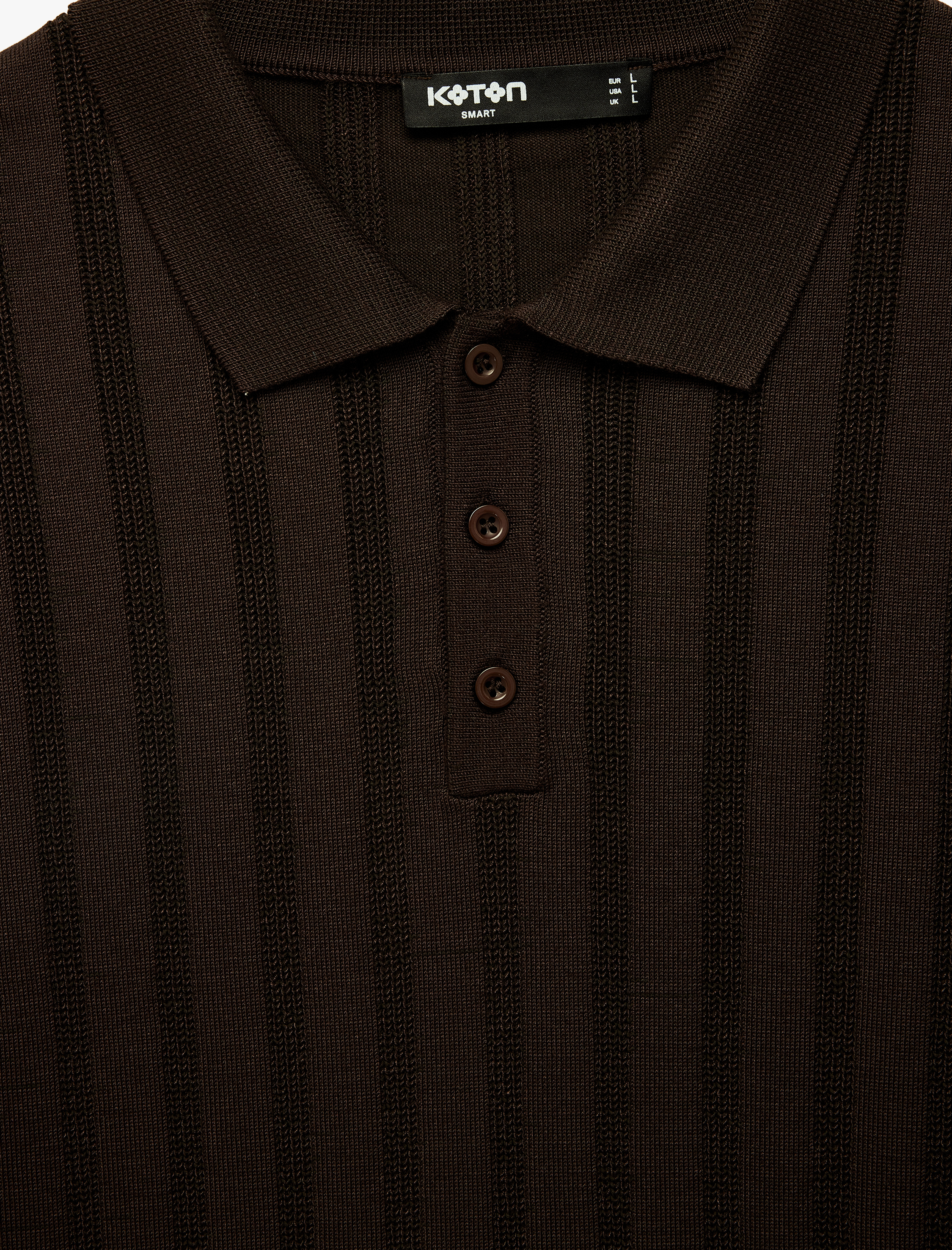   Regular Fit Kısa Kollu Dokulu Düğmeli Polo Yaka Triko Tişört