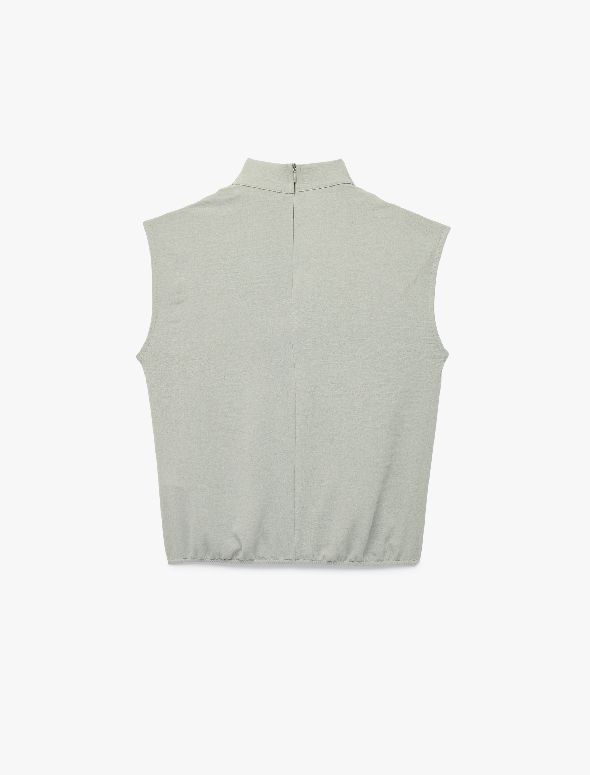   Aerobin Kumaş Dökümlü Yaka Kolsuz Bluz