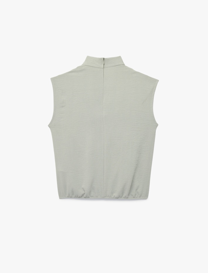  Aerobin Kumaş Dökümlü Yaka Kolsuz Bluz