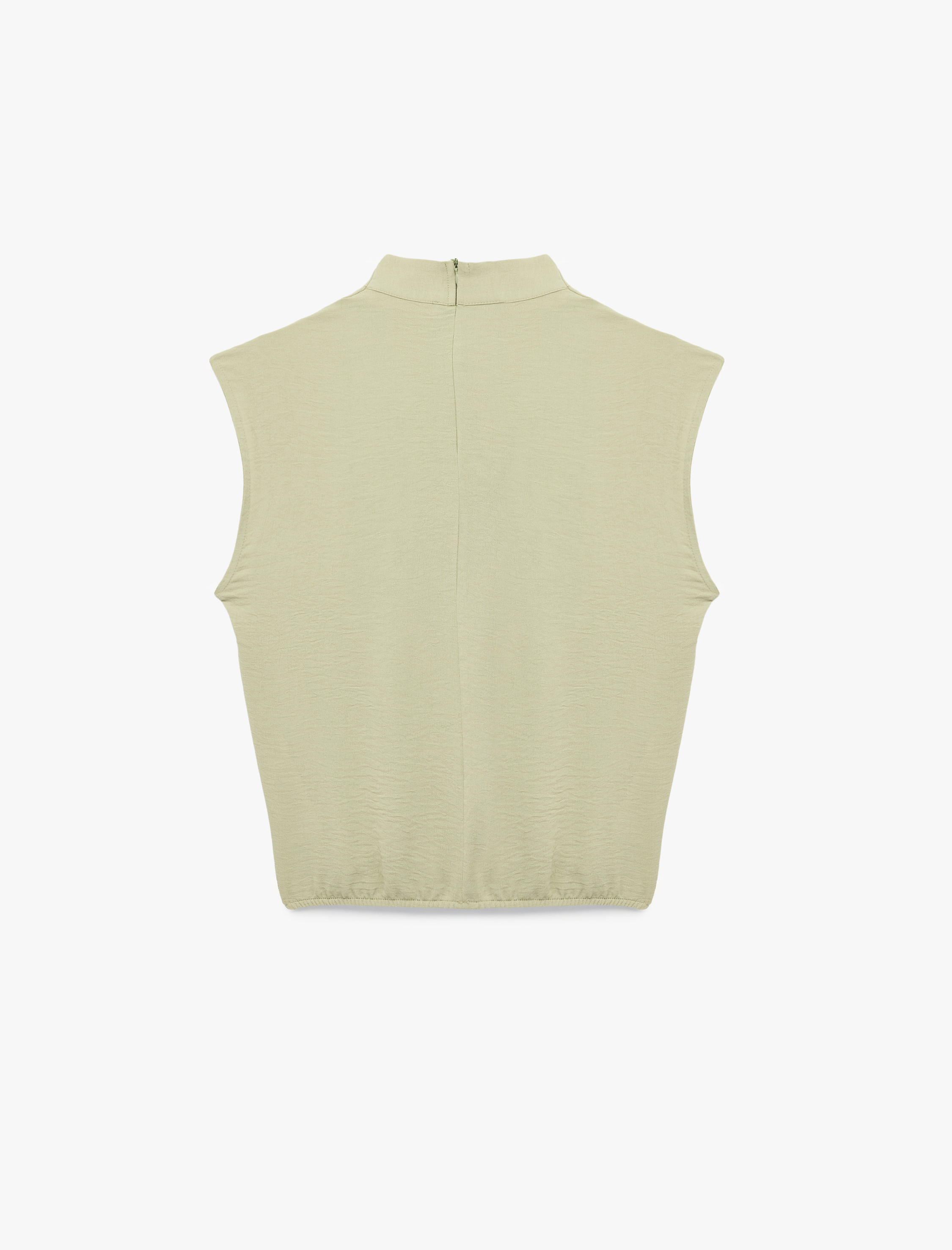   Aerobin Kumaş Dökümlü Yaka Kolsuz Bluz