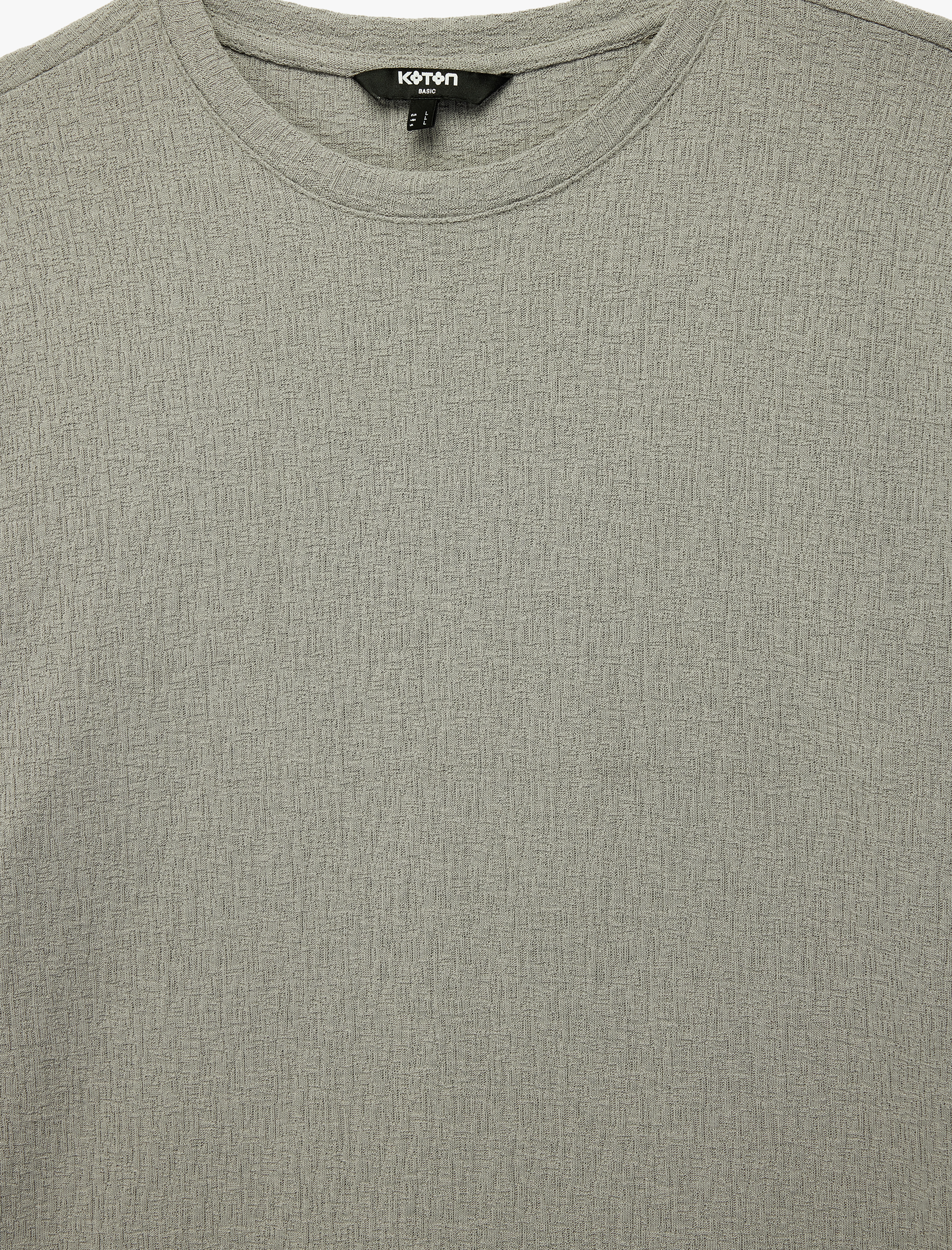   Kısa Kollu Dokulu Bisiklet Yaka Slim Fit Tişört