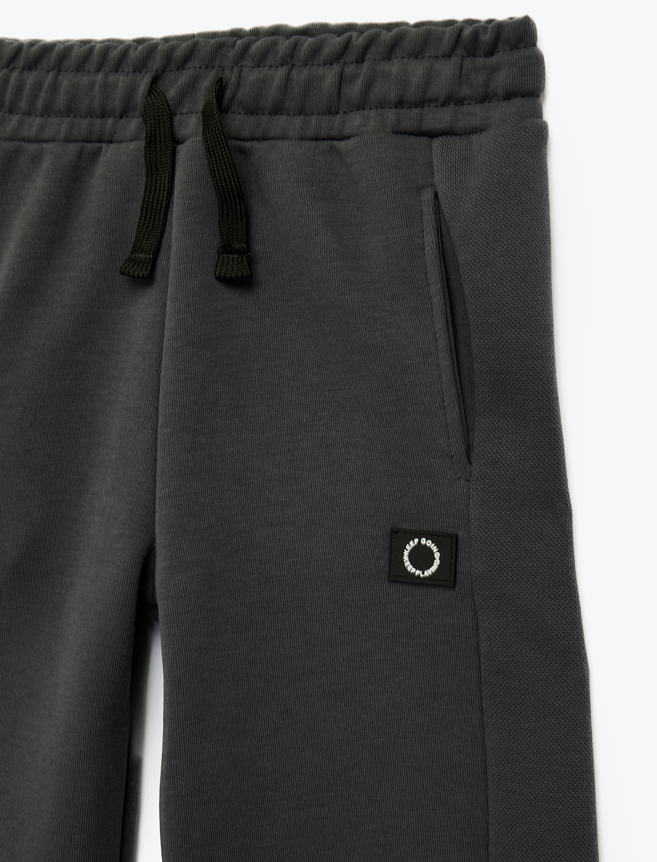  Erkek Çocuk Pamuklu Cep Detaylı Beli Bağcıklı Eşofman Altı