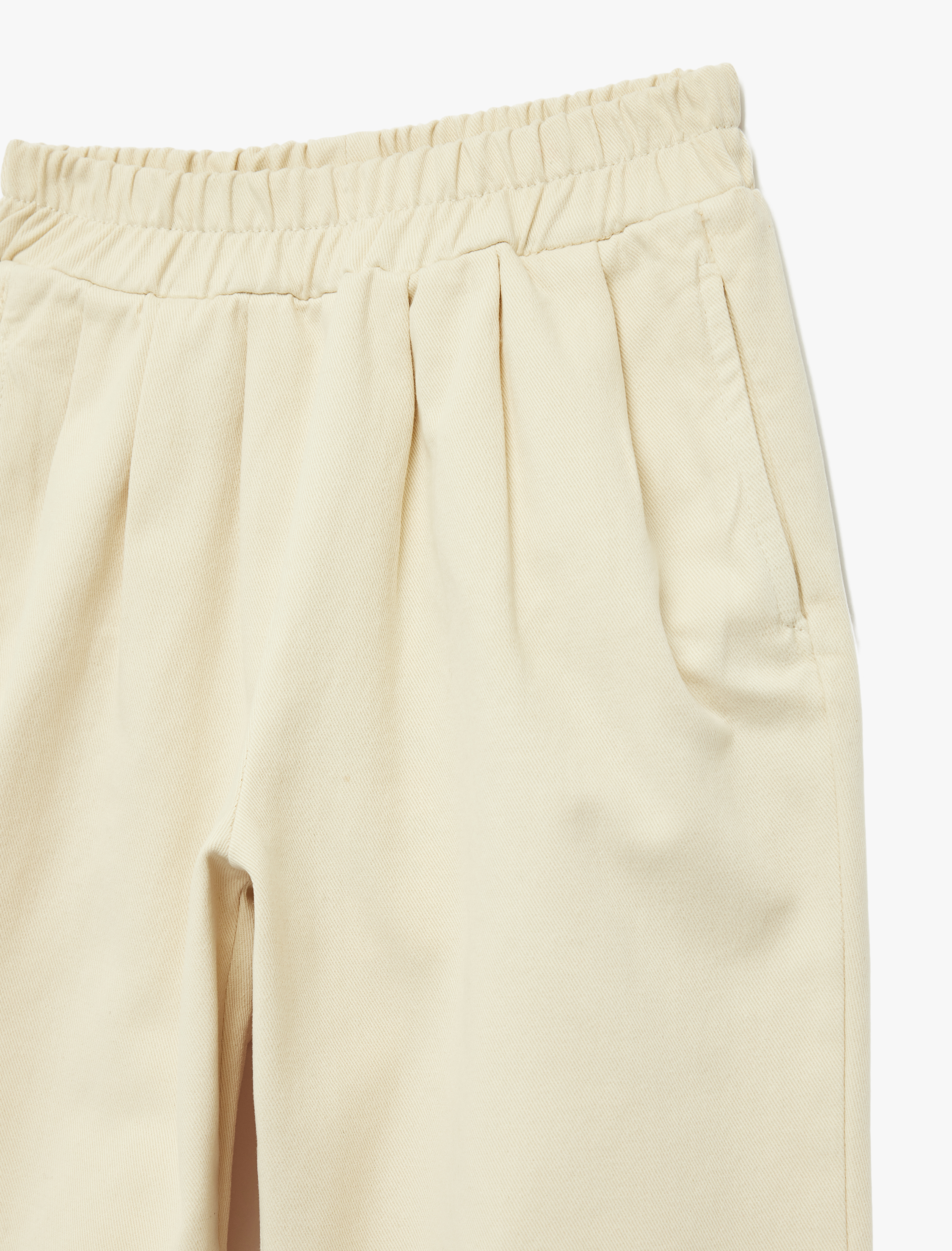  Kız Bebek Pamuklu Bol Kesim Pile Detaylı Balon Form Pantolon