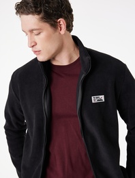 Regular Fit Cepli Etiket Baskılı Dik Yaka Fermuarlı Polar Hırka