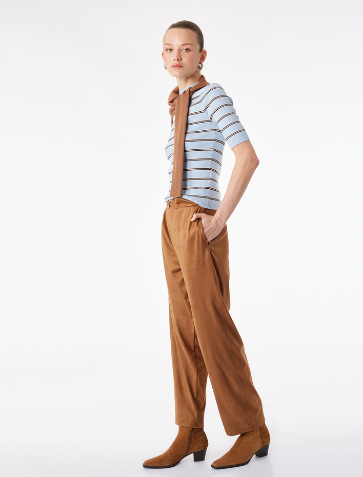  Slim Fit Süet Görünümlü Kemer Detaylı Pantolon