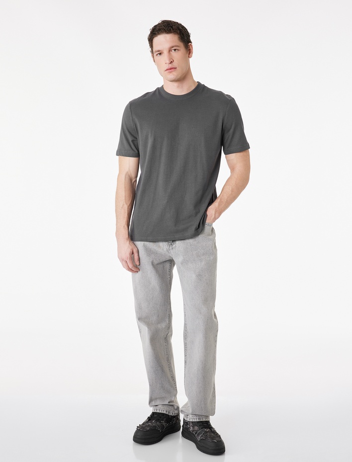  Regular Fit Bisiklet Yaka Pamuklu Basic Kısa Kollu Tişört