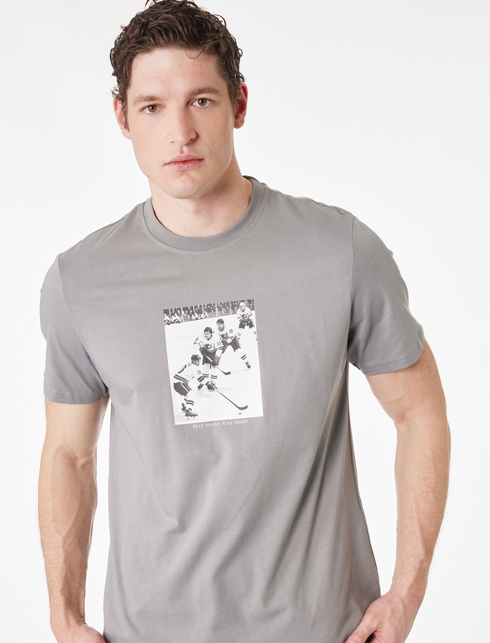  Regular Fit Kısa Kollu Bisiklet Yaka Pamuklu Baskılı Tişört