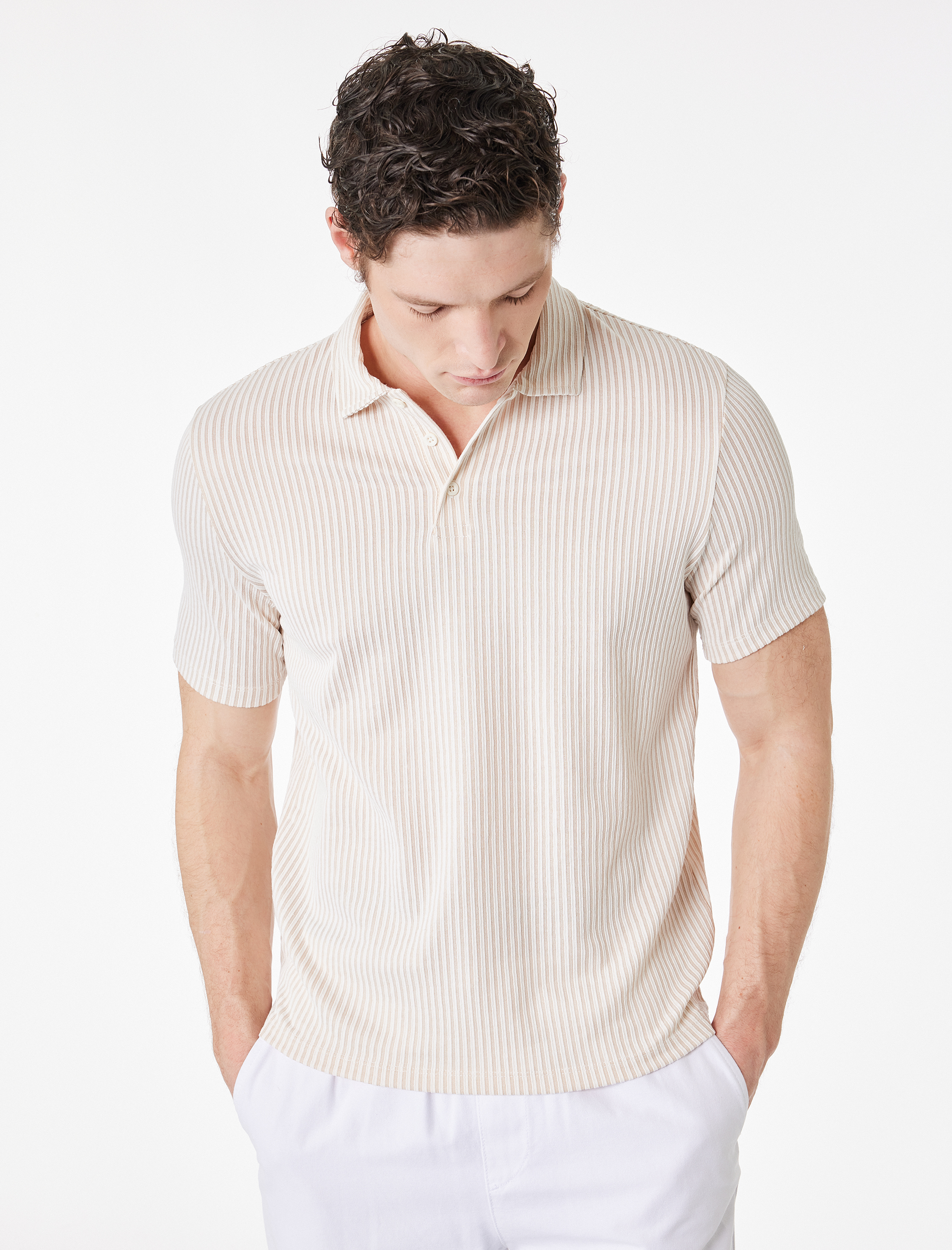   Regular Fit Kısa Kollu Düğmeli Polo Yaka Tişört